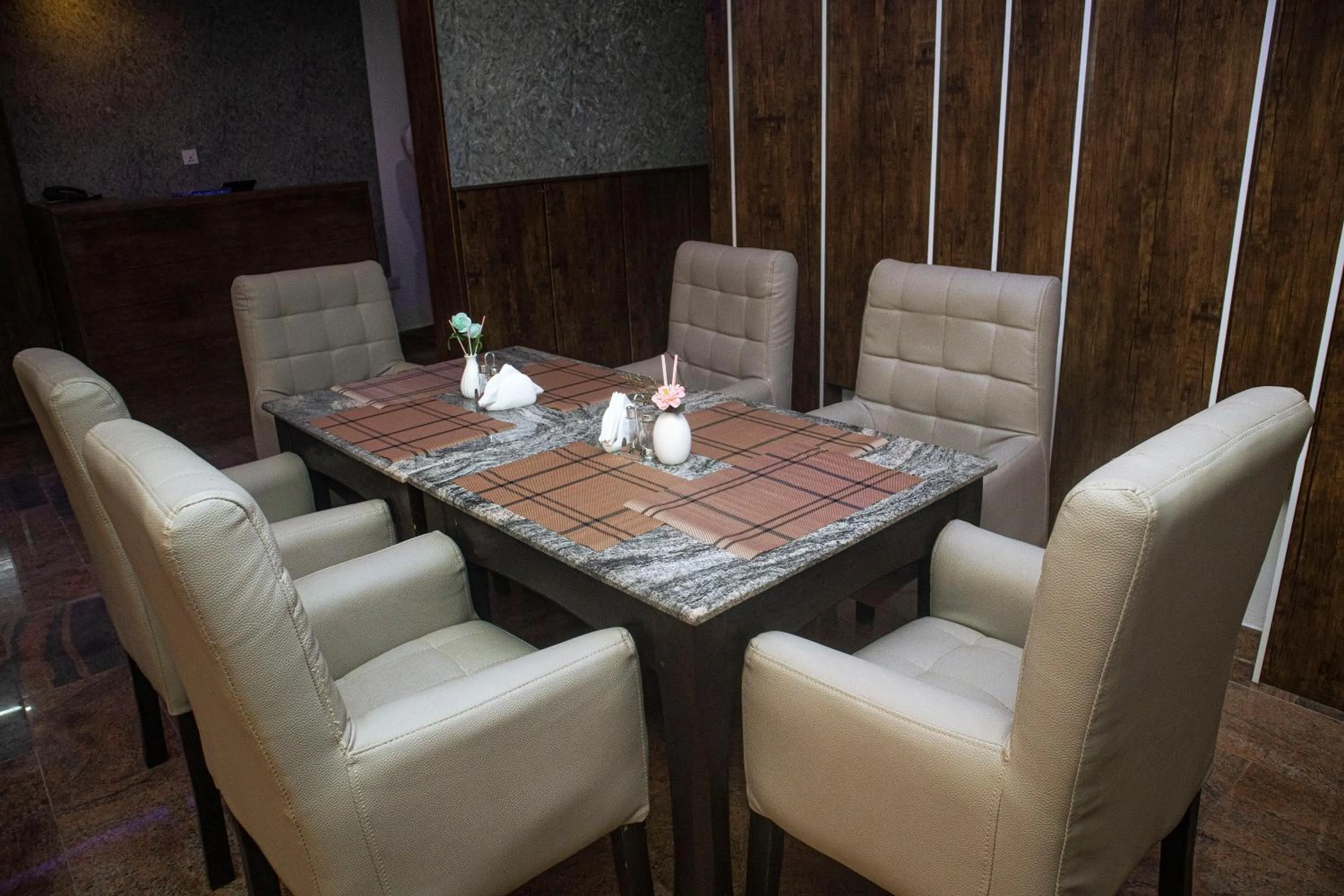 Restaurant/places to eat in Presken Hotel Fajodd-4, Allen, Ikeja, Lagos