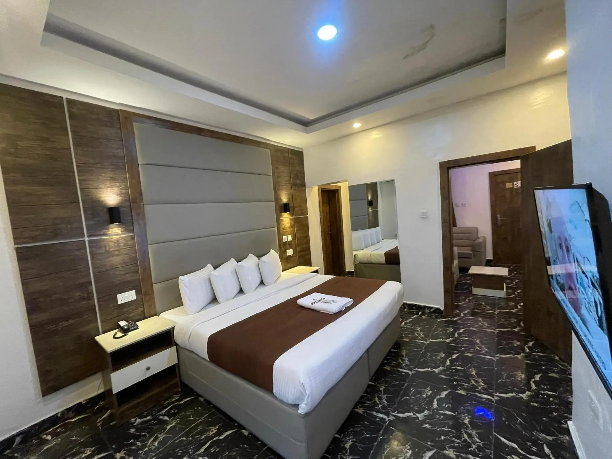 Superior Suite in Presken Hotel Fajodd-4, Allen, Ikeja, Lagos Superior Suite in Presken Hotel Fajodd-4, Allen, Ikeja, Lagos