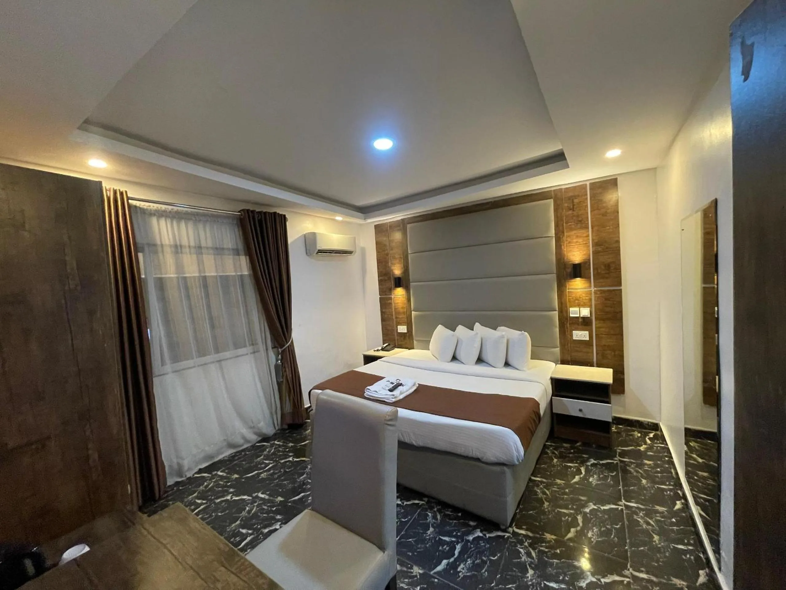 Bed in Presken Hotel Fajodd-4, Allen, Ikeja, Lagos