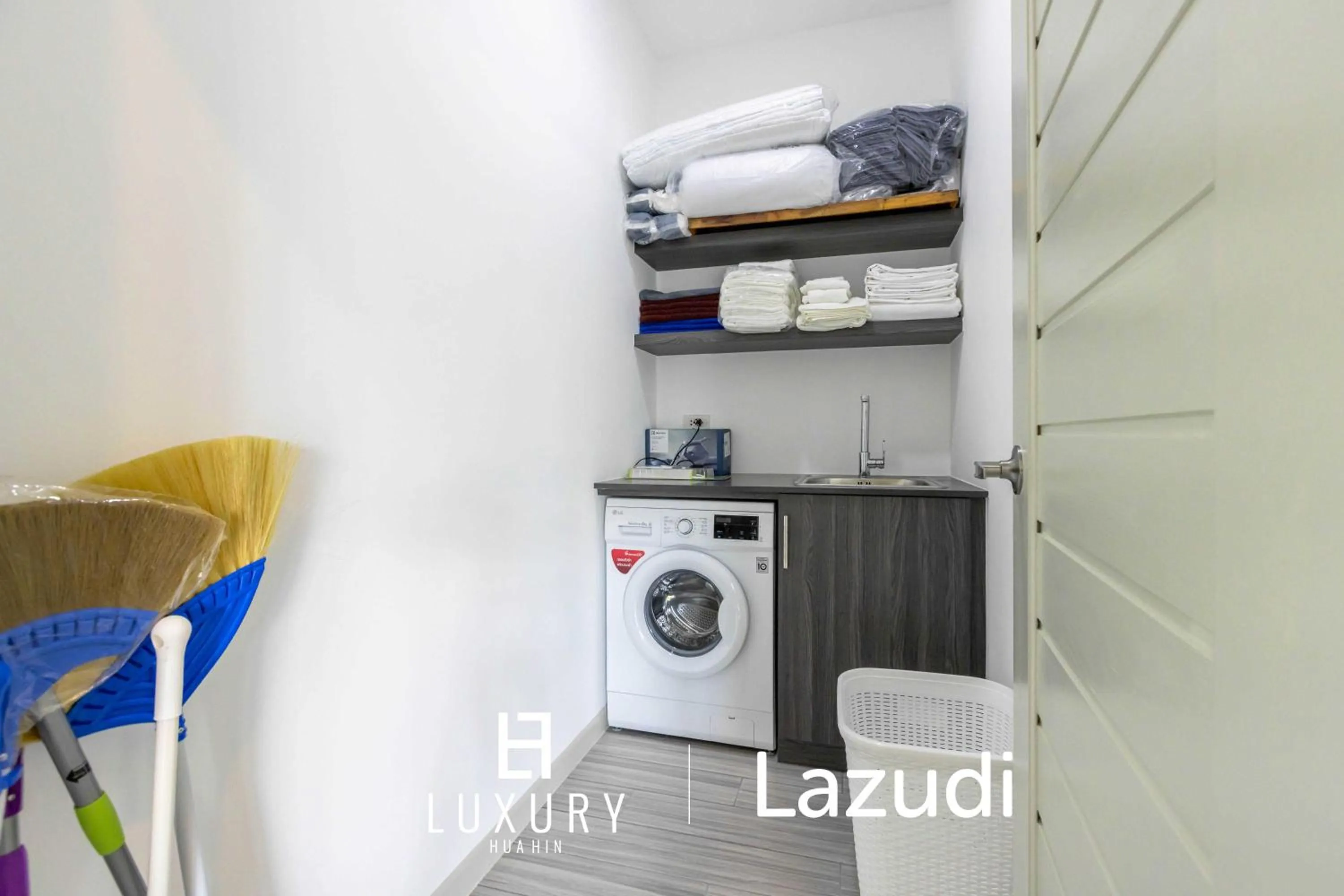 New Modern 3 Bedroom Pool Villa MS24