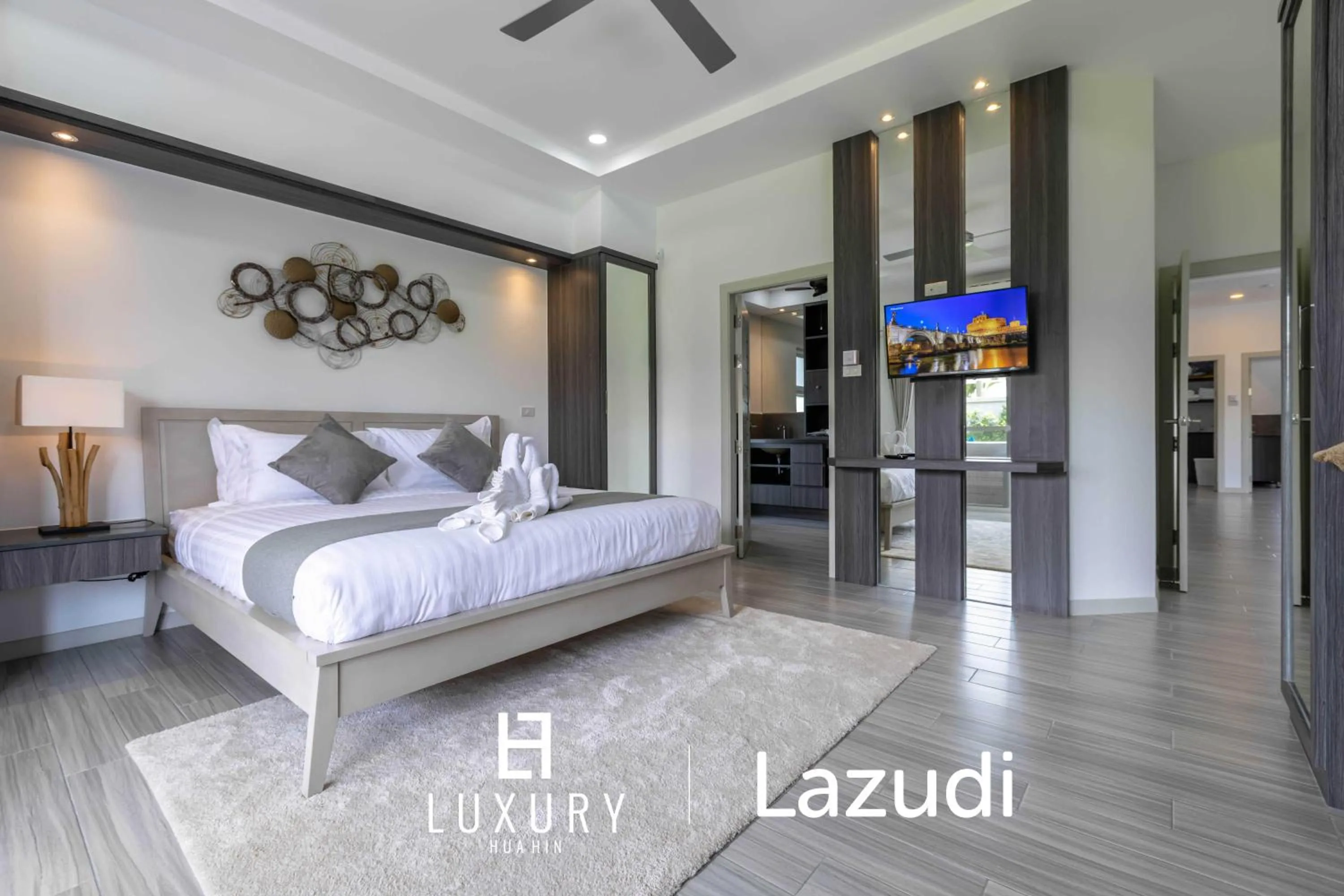 Bed in New Modern 3 Bedroom Pool Villa MS24