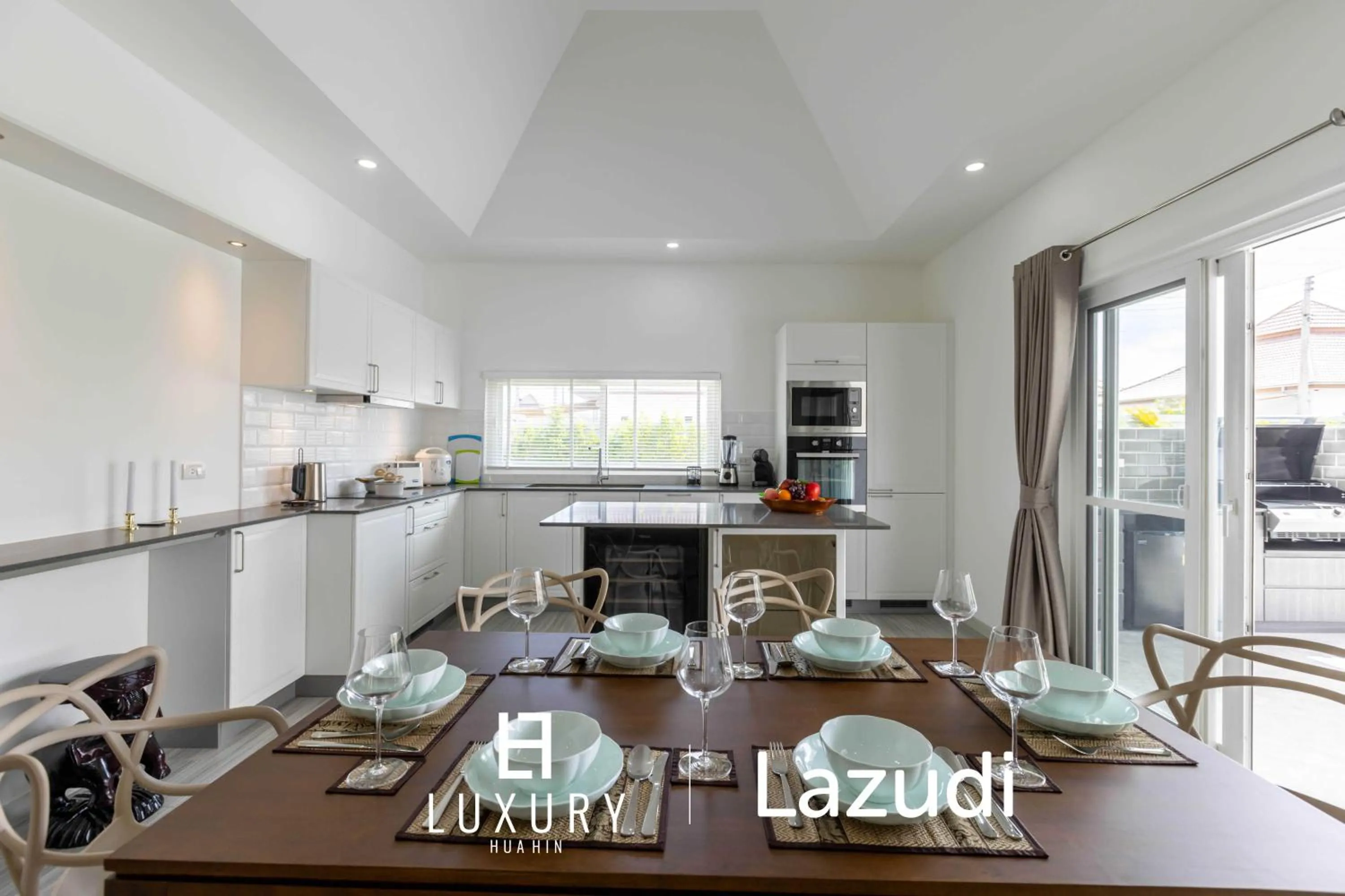 New Modern 3 Bedroom Pool Villa MS24