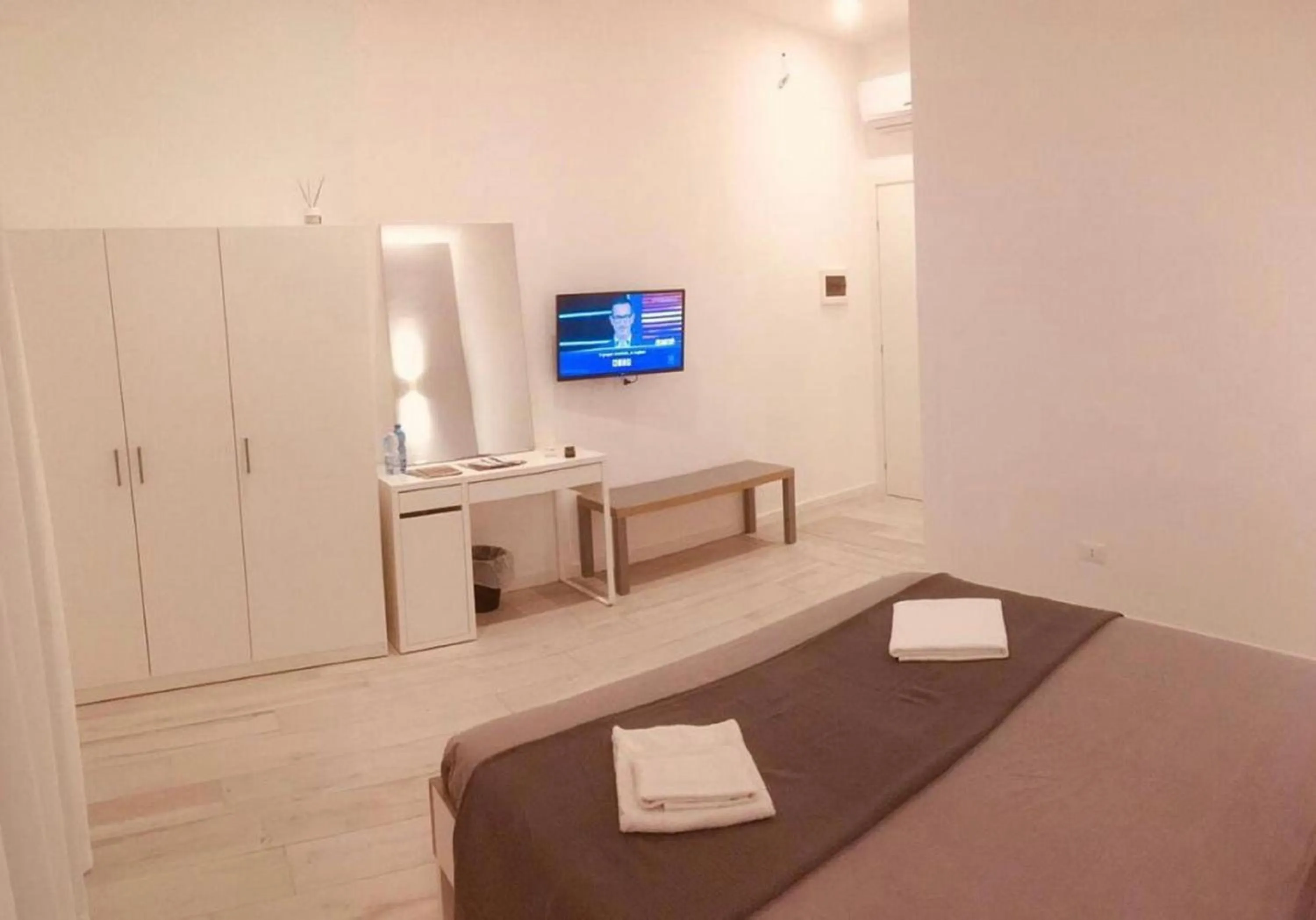 Other, Bed in Le Dimore Luxury Rooms