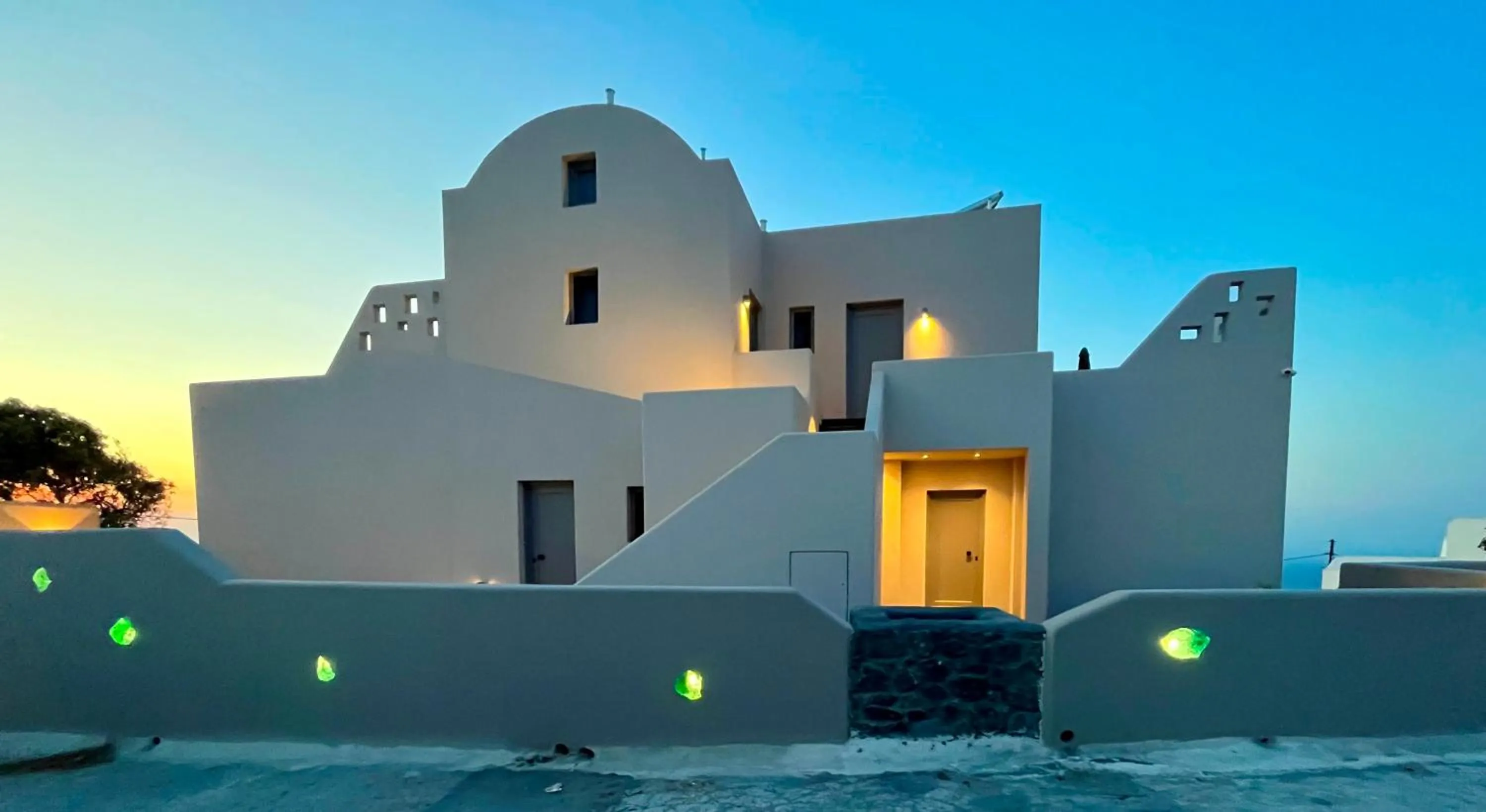 Property building in Elements Cozy Suites Pyrgos