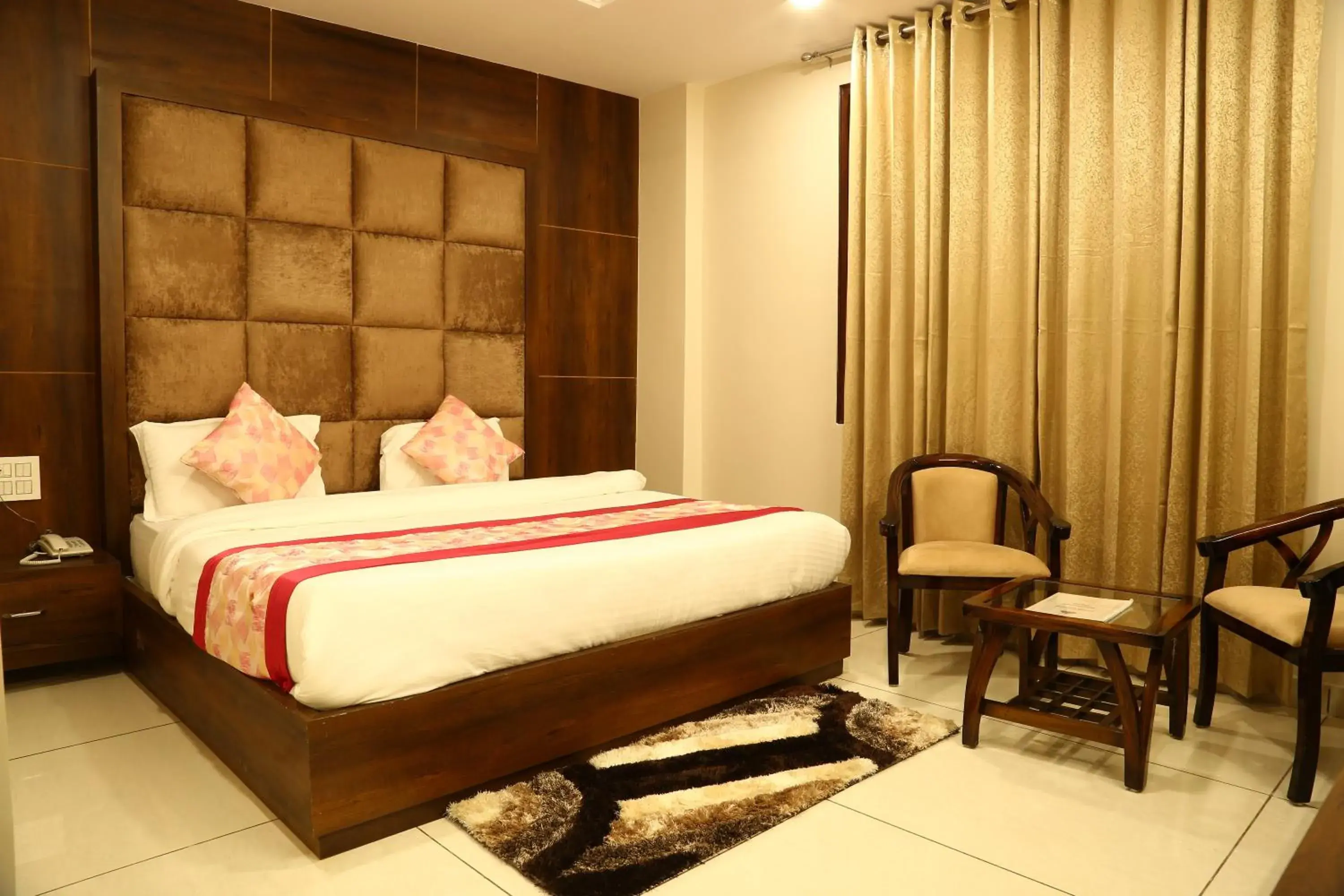 Hotel Kush Ganga - 50 Meter from Har ki Pauri, Haridwar Hotel Kush Ganga - 50 Meter from Har ki Pauri, Haridwar