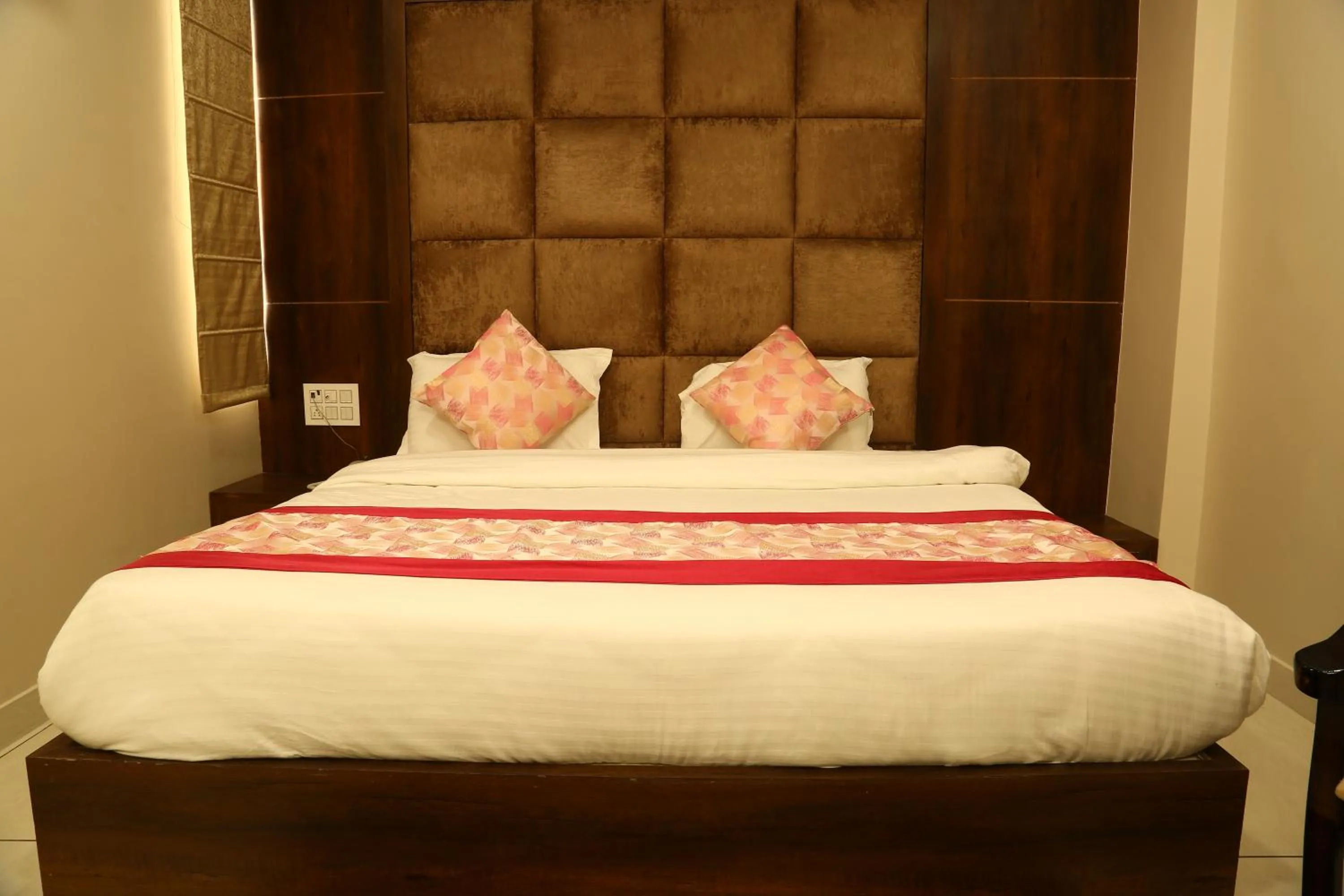 Bed in Hotel Kush Ganga - 50 Meter from Har ki Pauri, Haridwar