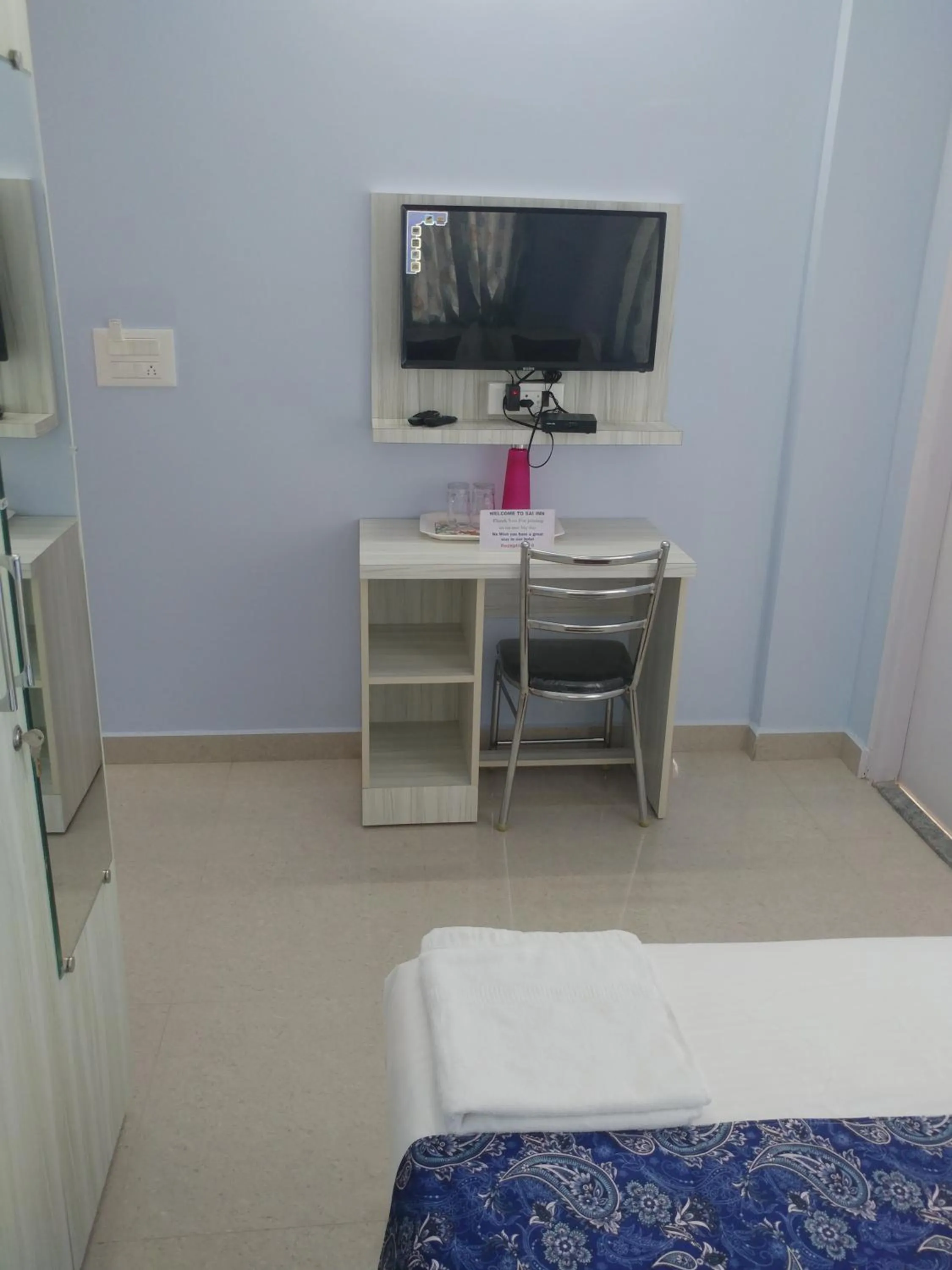 TV and multimedia, Bed in Sai Inn Mysore