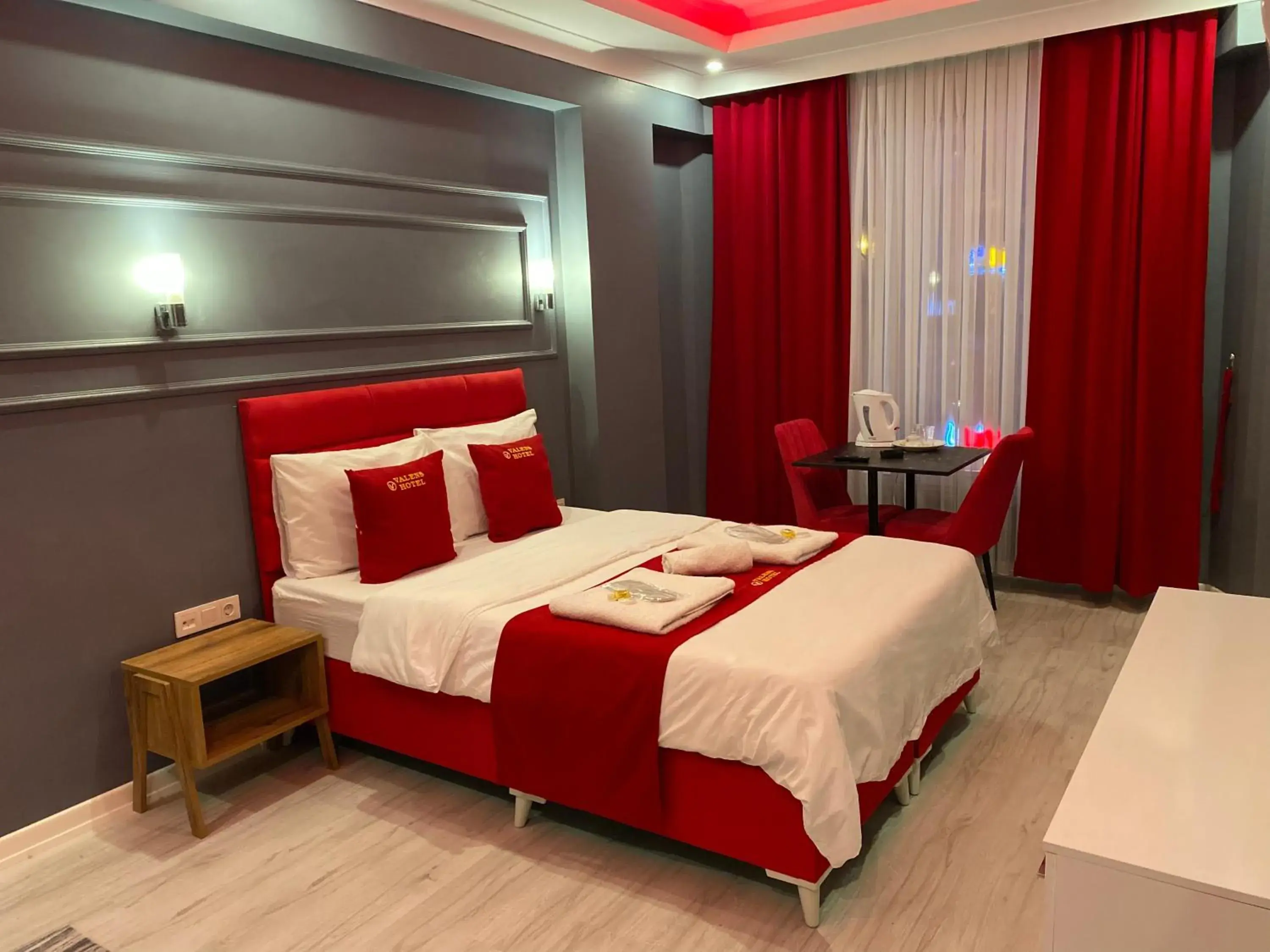 Double Room with Spa Bath in iNALENS AİRPORT HOTEL Double Room with Spa Bath in iNALENS AİRPORT HOTEL