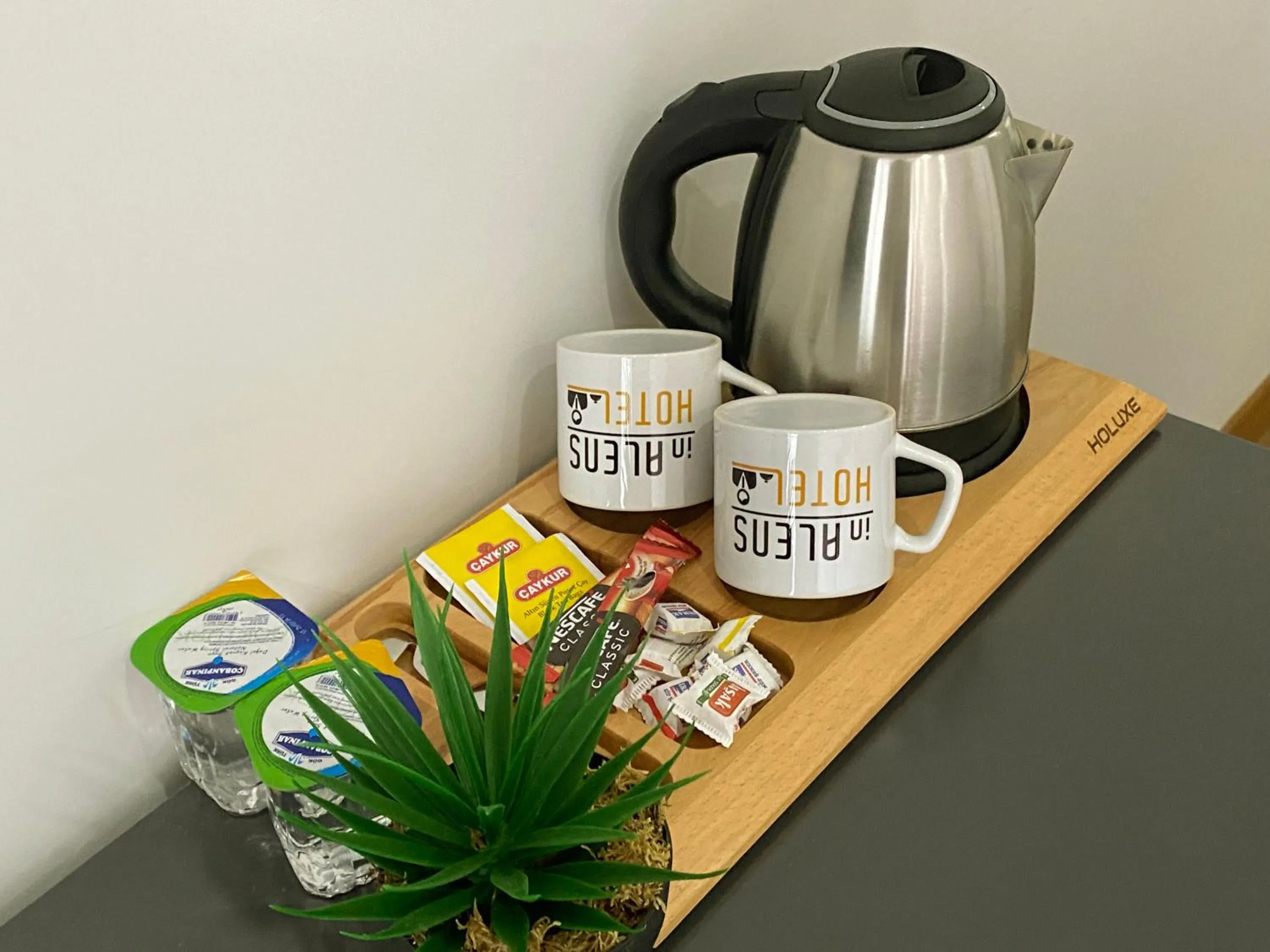 Coffee/tea facilities in iNALENS AİRPORT HOTEL