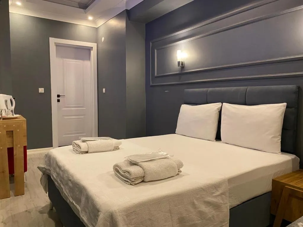 Bed in iNALENS AİRPORT HOTEL