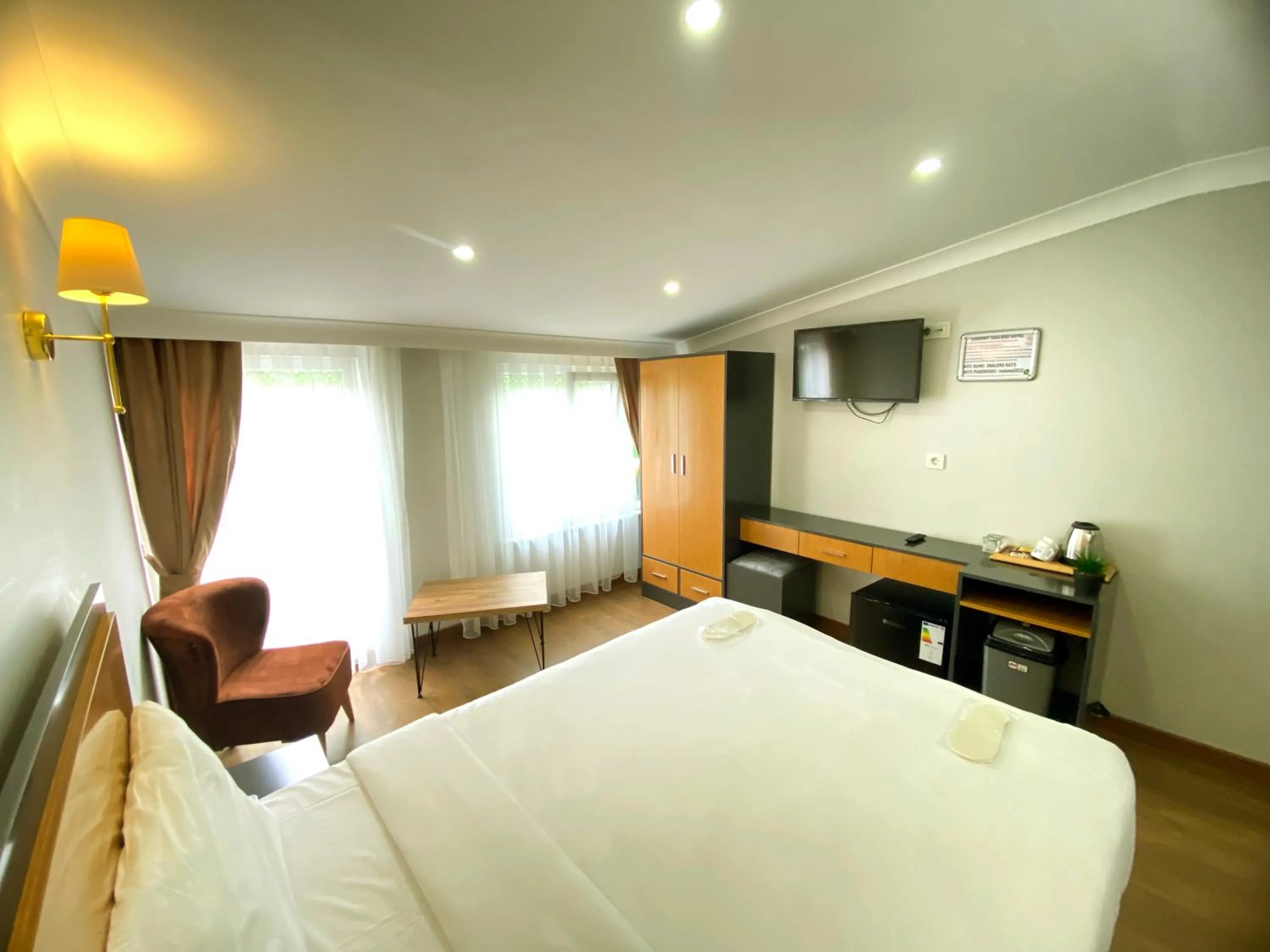 Photo of the whole room, Bed in iNALENS AİRPORT HOTEL