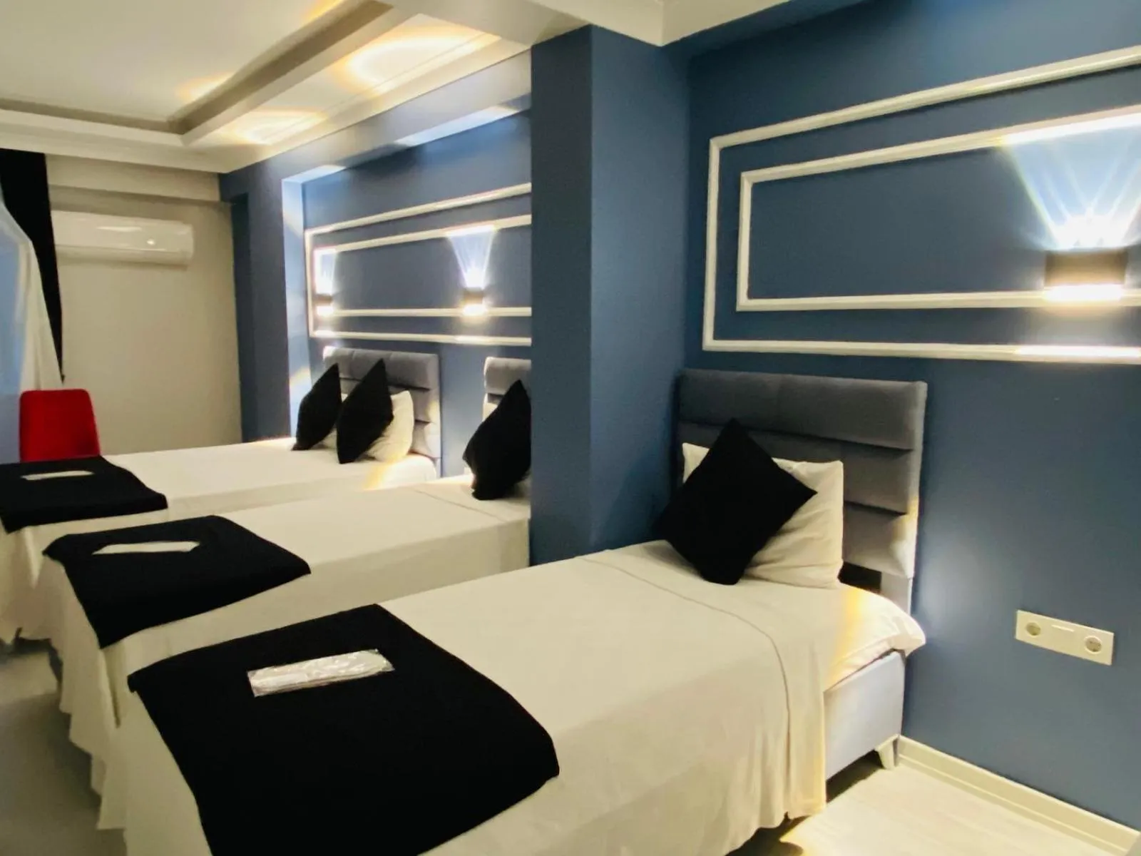 Bed in iNALENS AİRPORT HOTEL