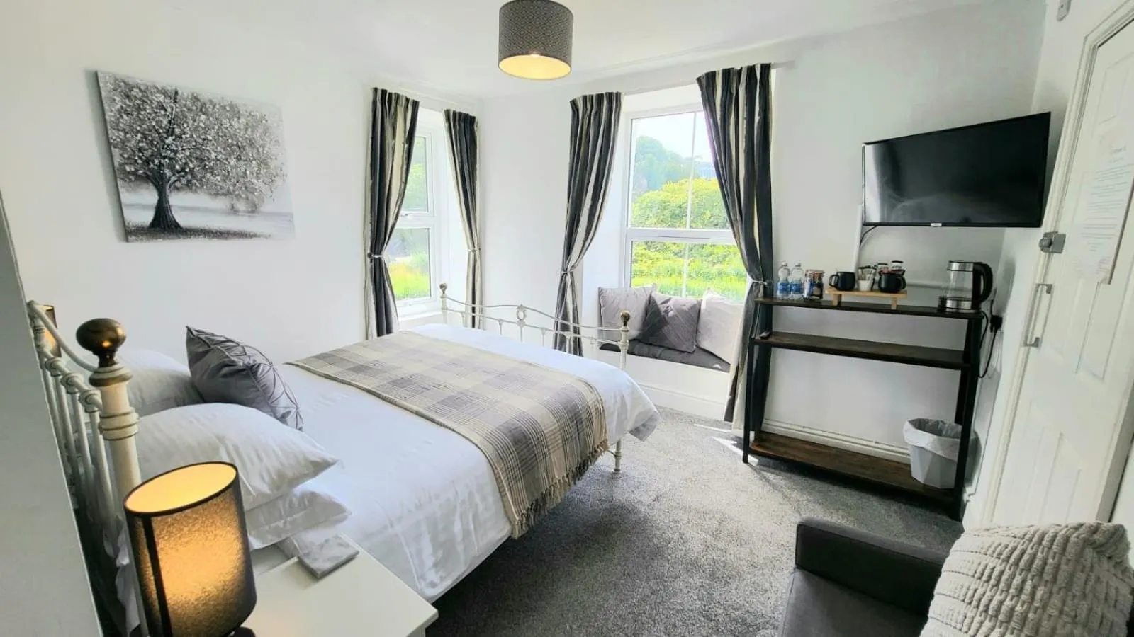 Bed in The Queens Hotel Harlech