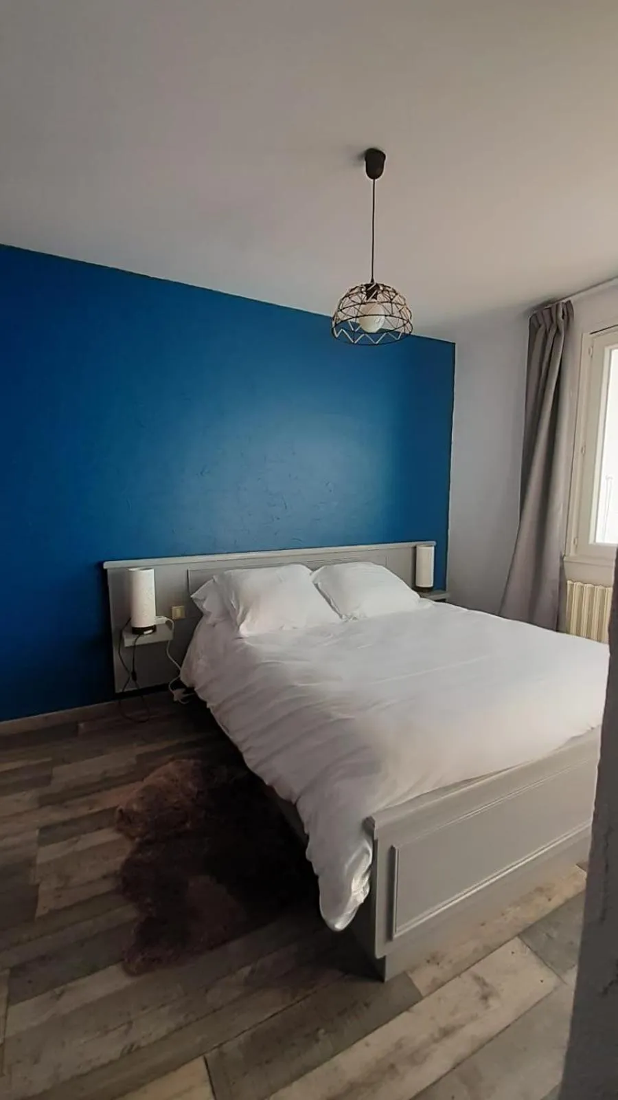 Bed in Logis Hôtel Restaurant Le 1050