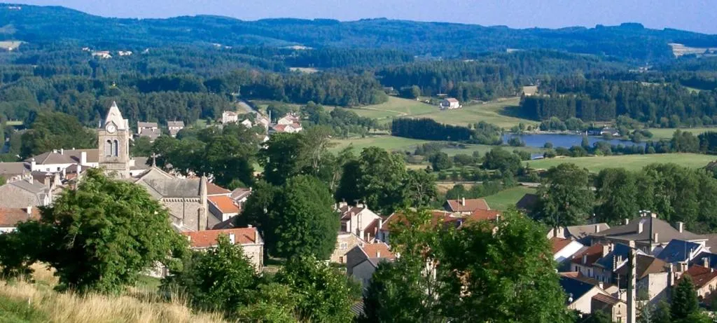 Natural landscape in Logis Hôtel Restaurant Le 1050