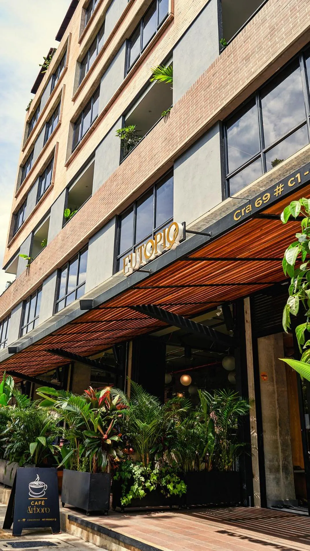 Property building in Eutopiq Hotel