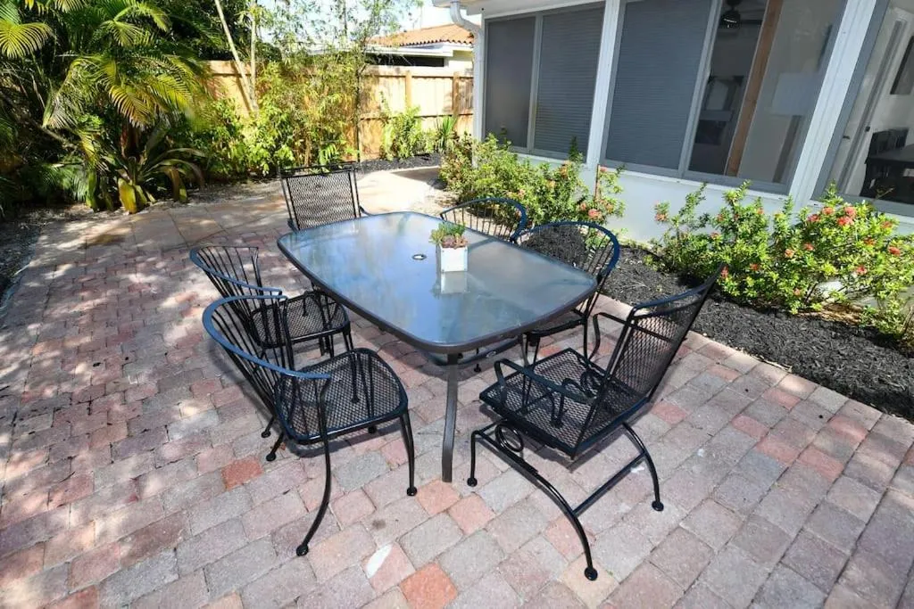 4BR Home, Hot Tub, Near Beach & Wilton Manors