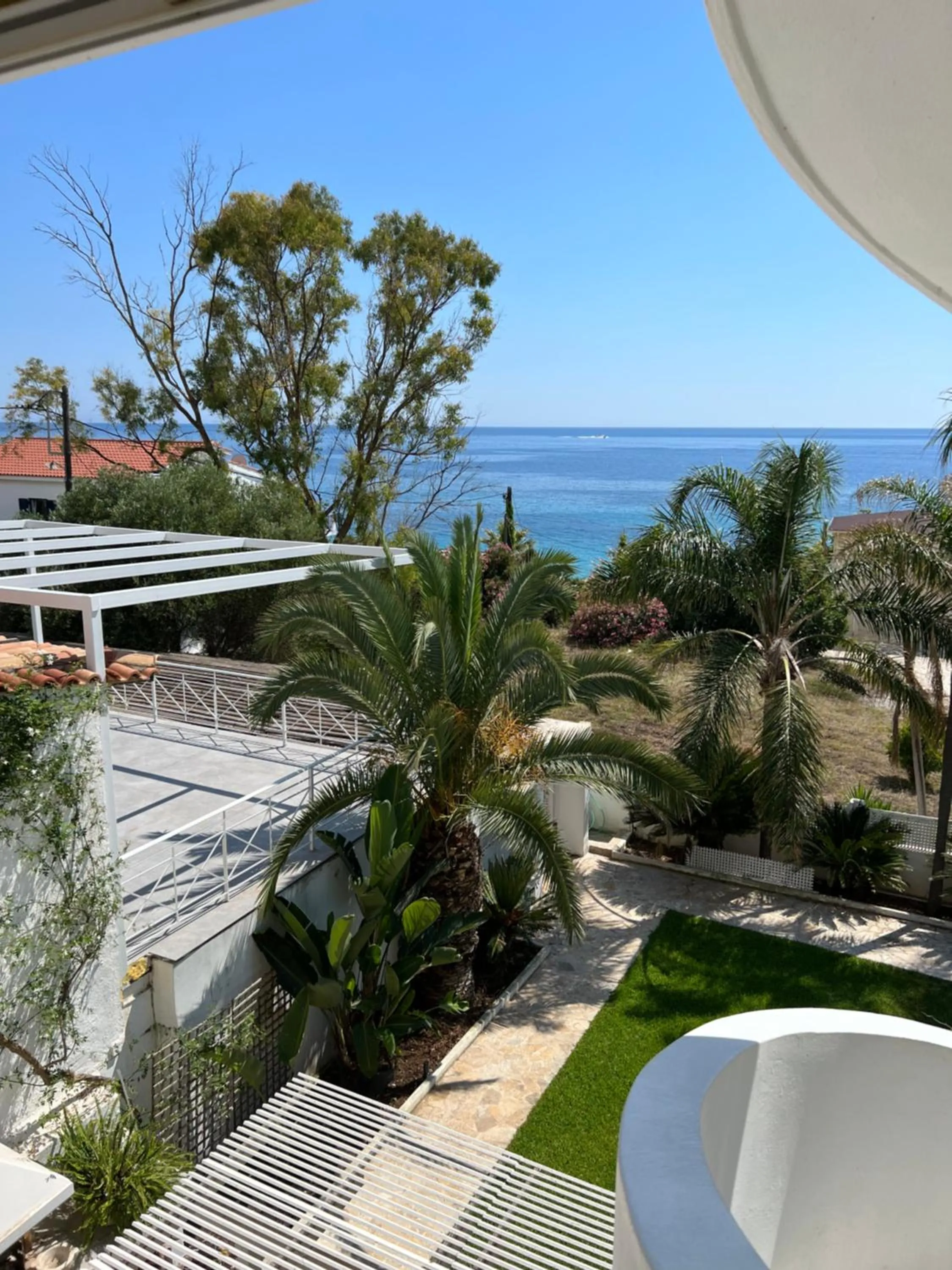 Sea view in Stavento Apartments