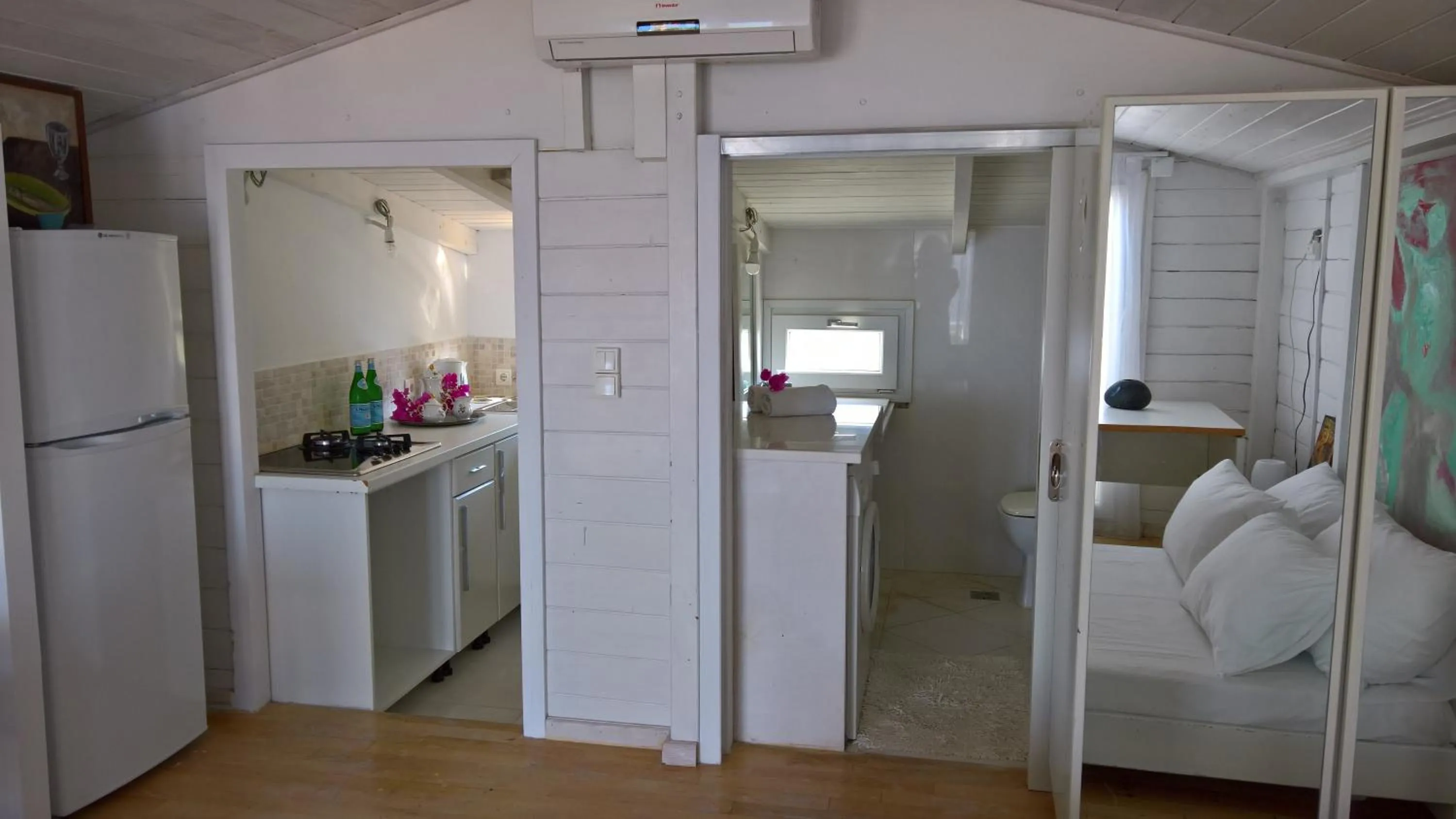 Kitchen or kitchenette in Stavento Apartments