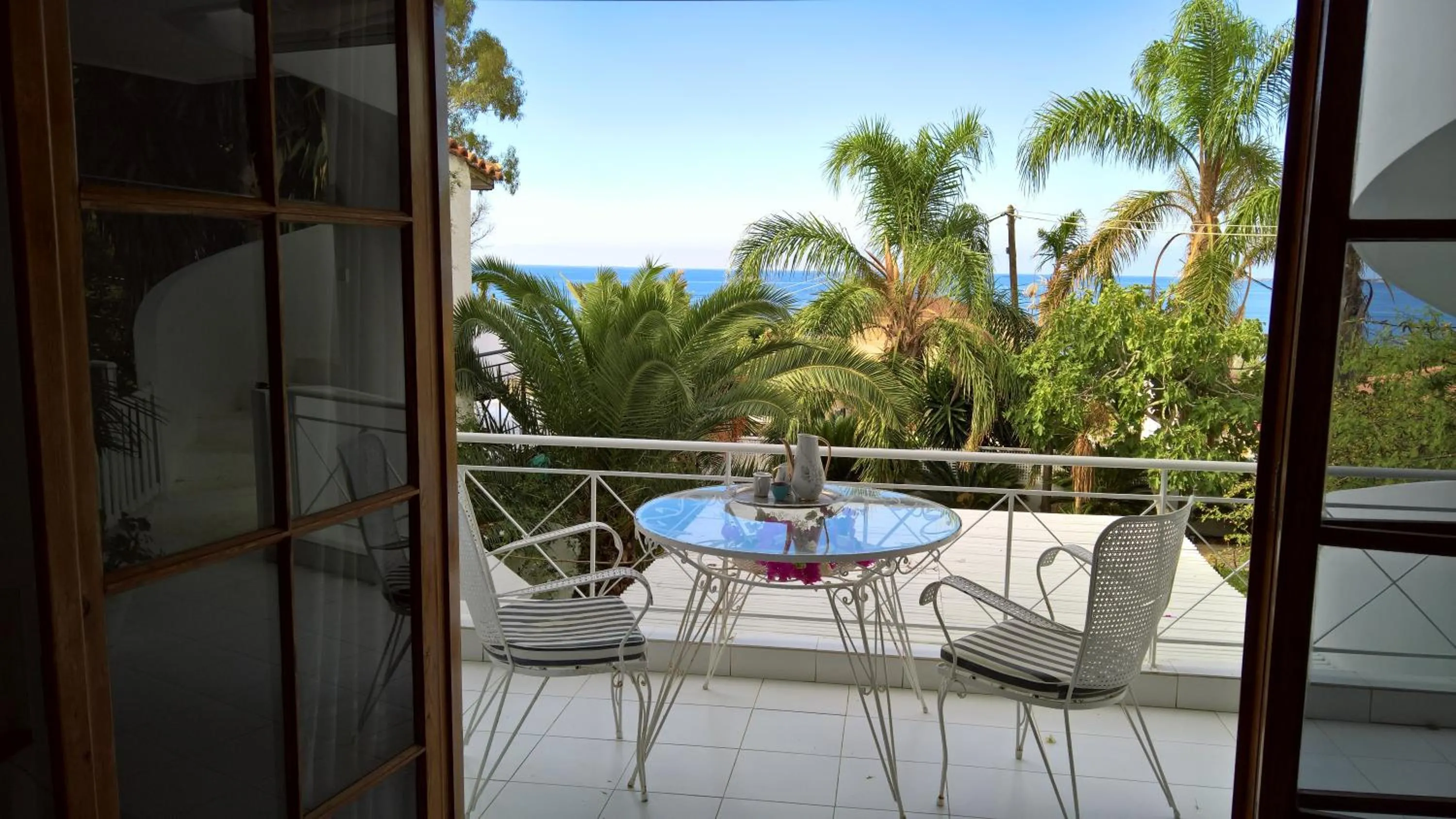 Natural landscape in Stavento Apartments