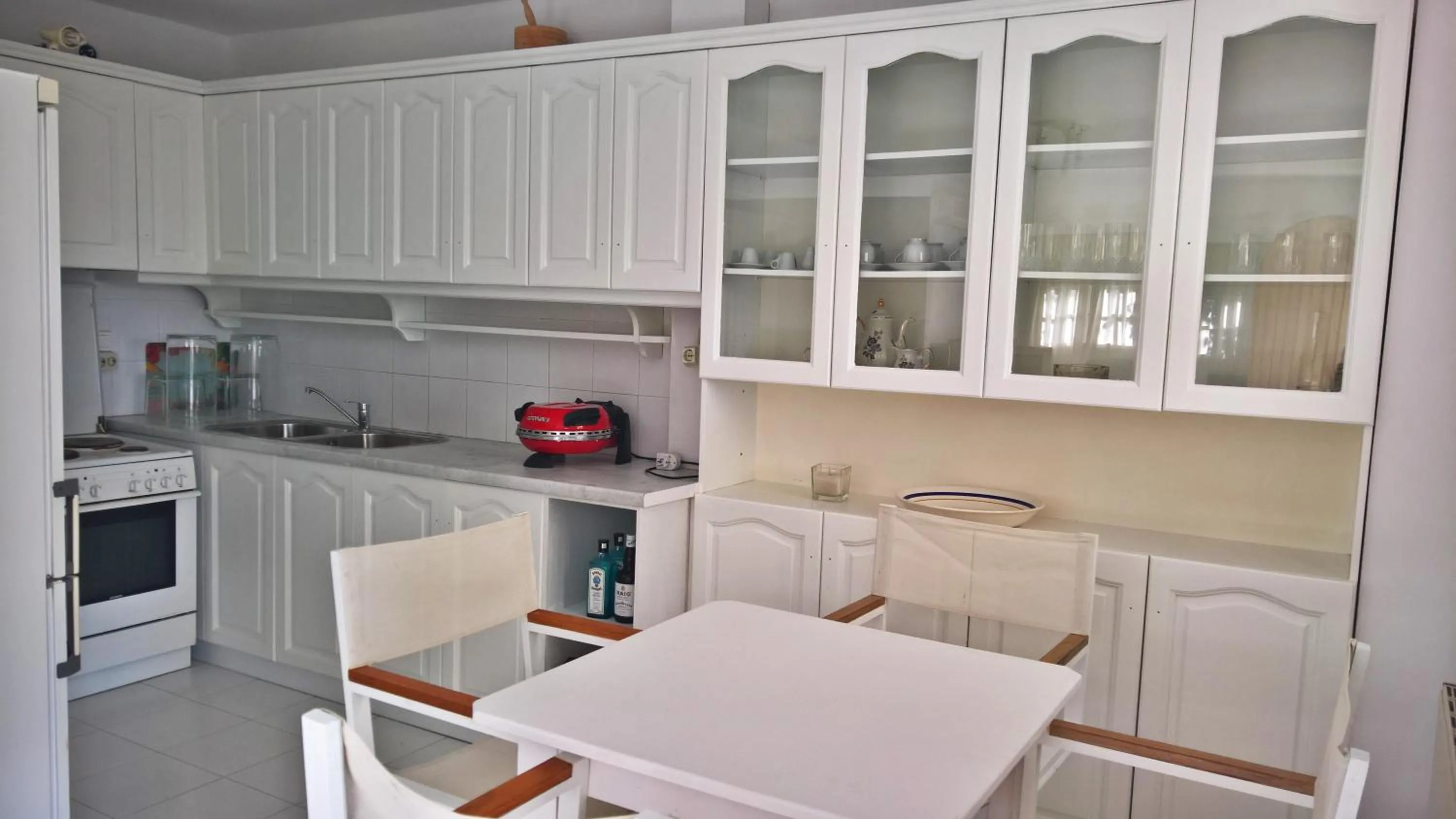 Kitchen or kitchenette in Stavento Apartments