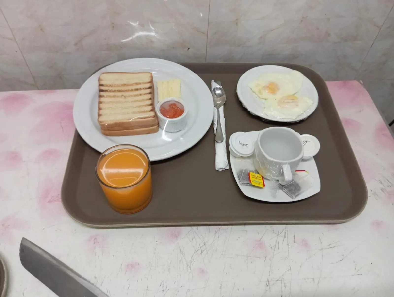 Food and drinks in Crown Palace Residence