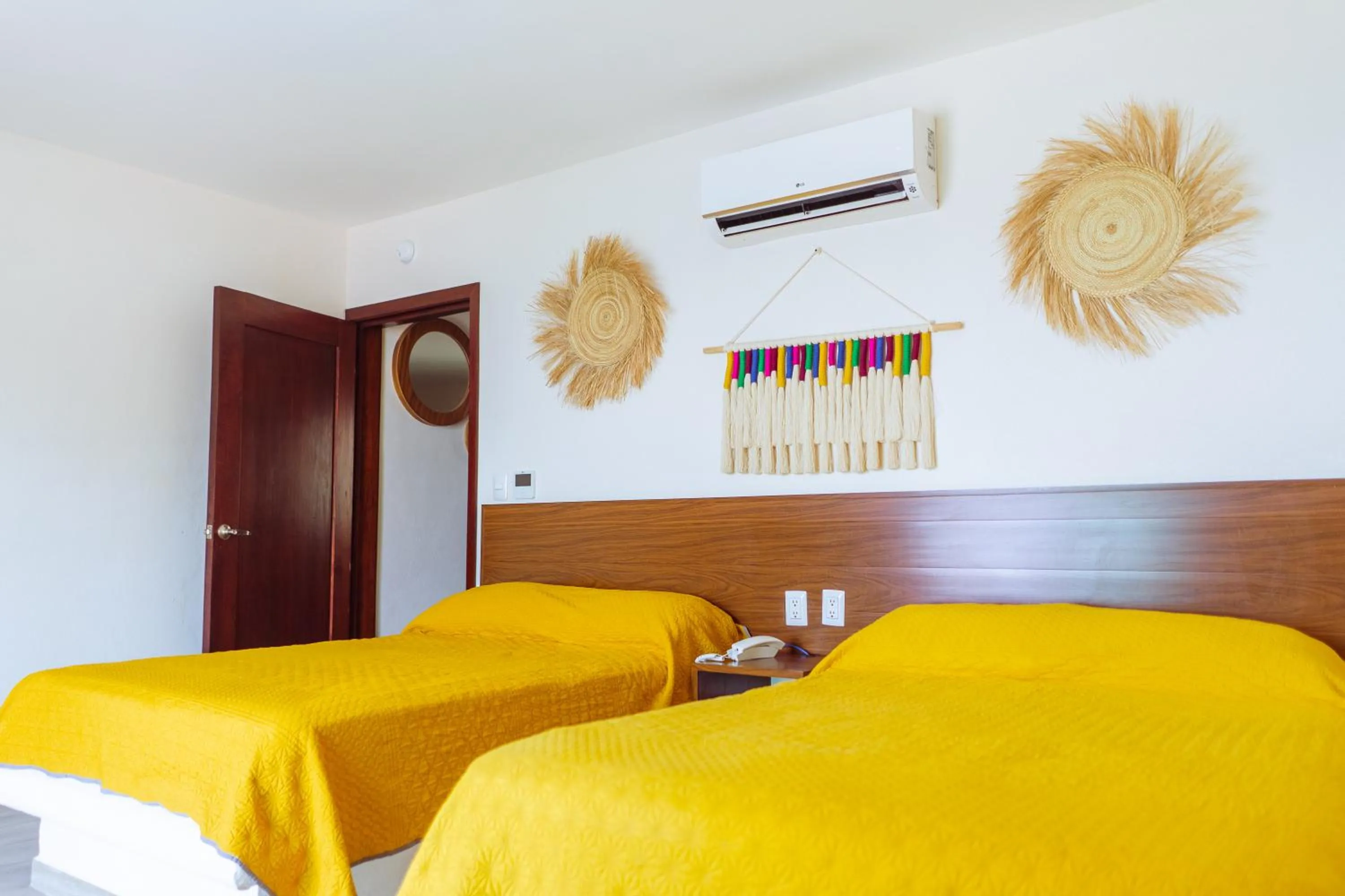 Bed in Santa Martha Bungalows