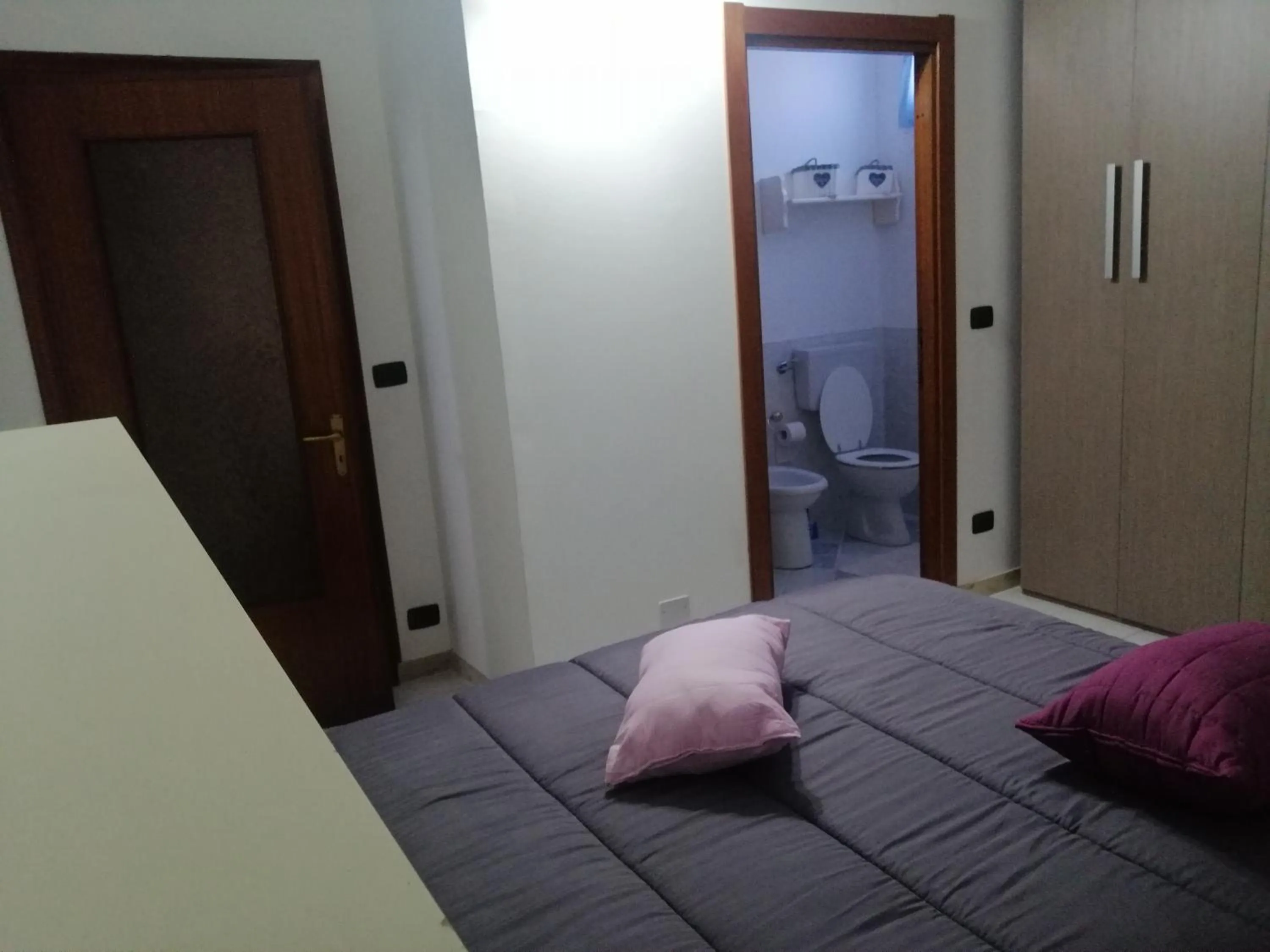 Bathroom, Bed in B&B Nonna BI