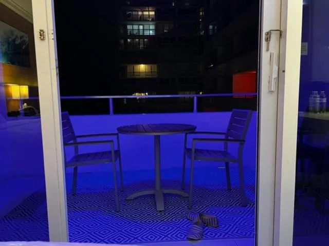 Night in Ocean Manor Tiki Sunset Retreat