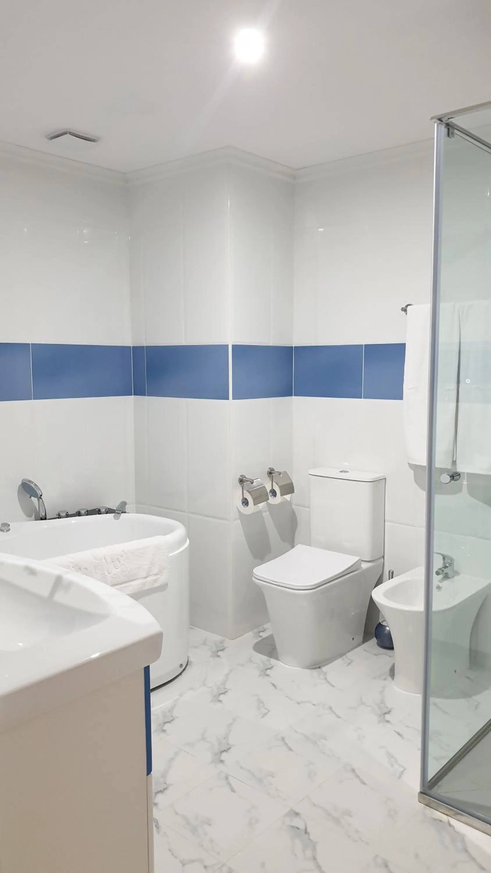 Bathroom in Areni Lodge