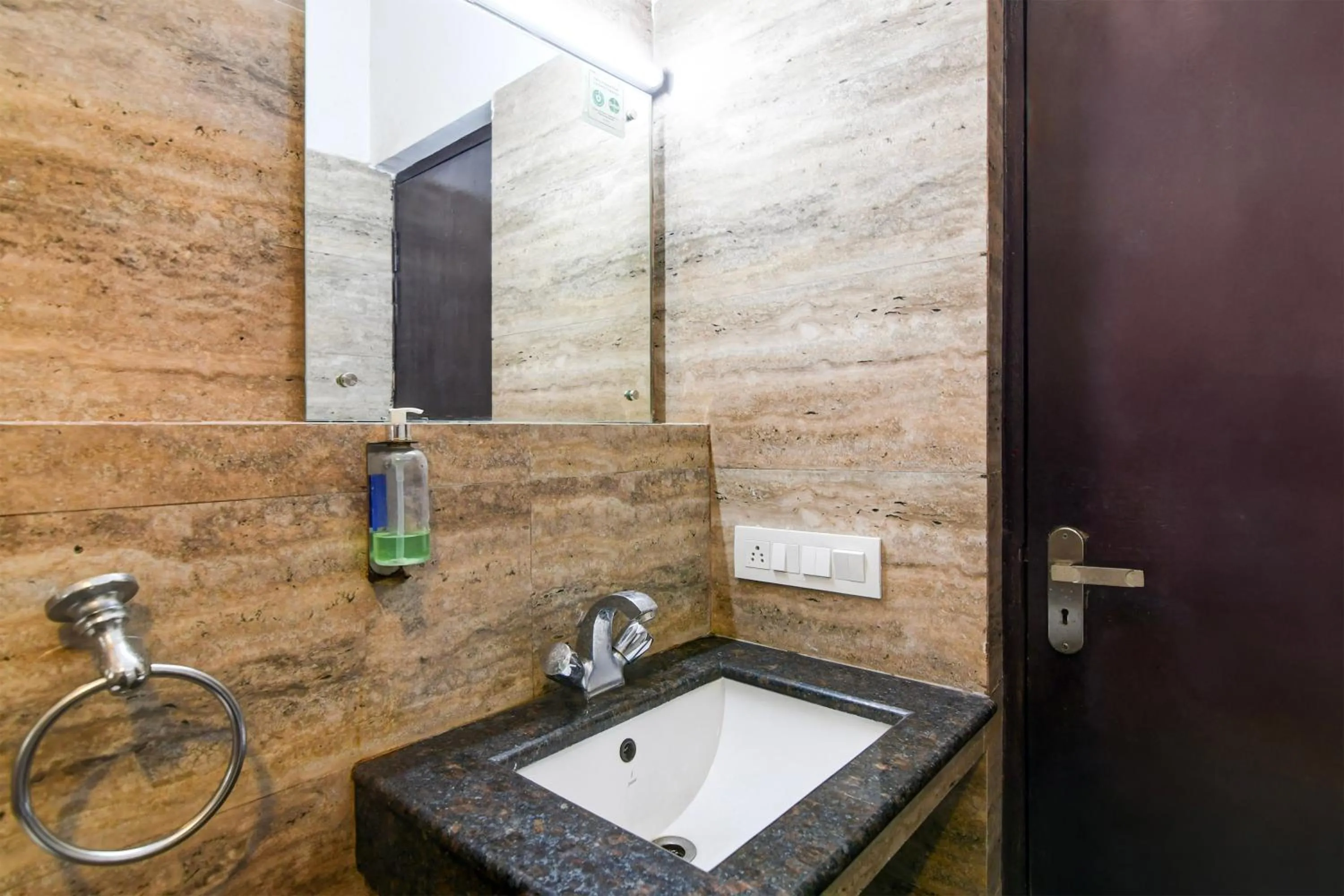 Bathroom in Super Collection O Bisarjan Ghat Formerly Eden Rocks