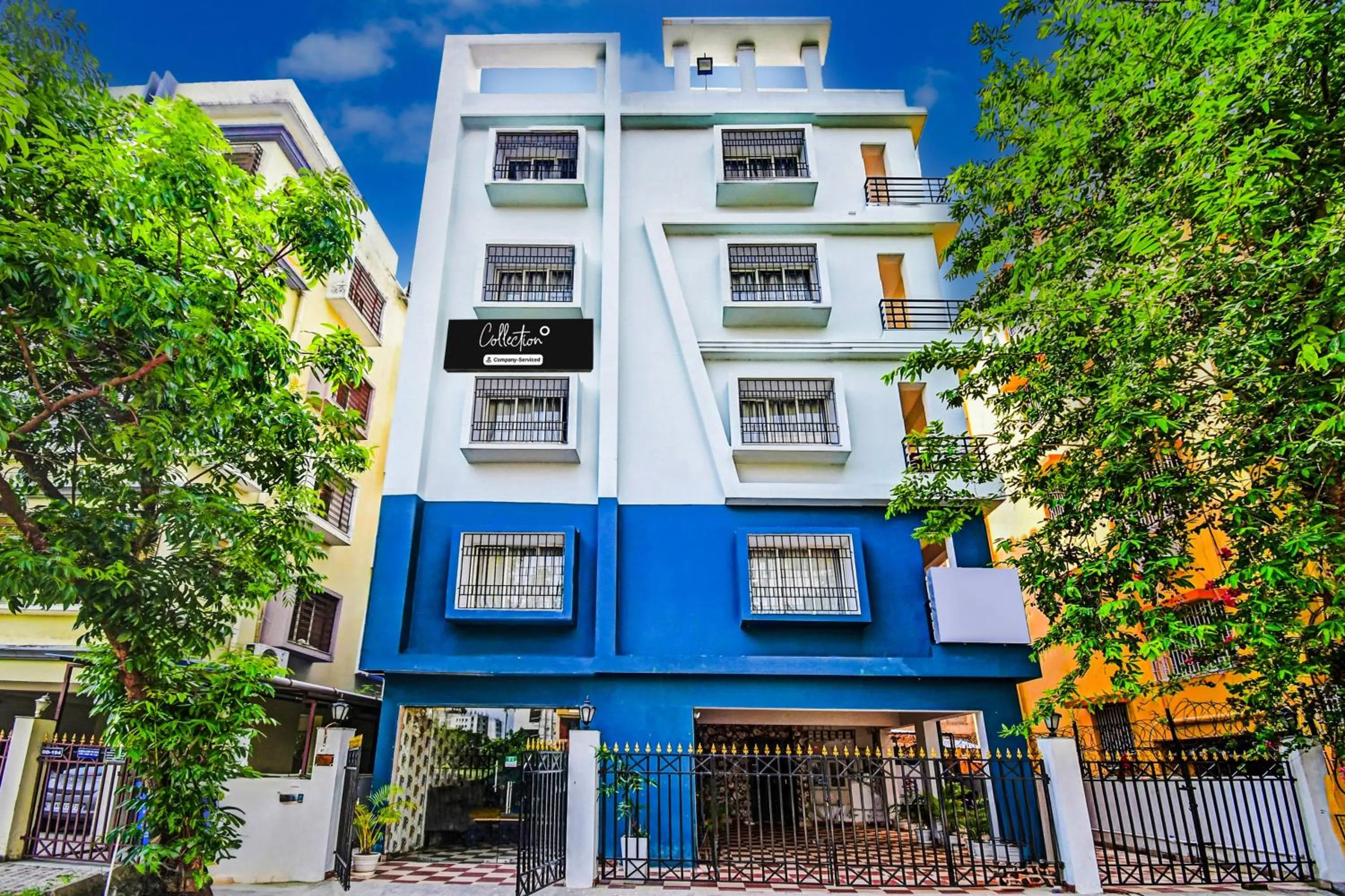 Facade/entrance in Super Collection O Bisarjan Ghat Formerly Eden Rocks