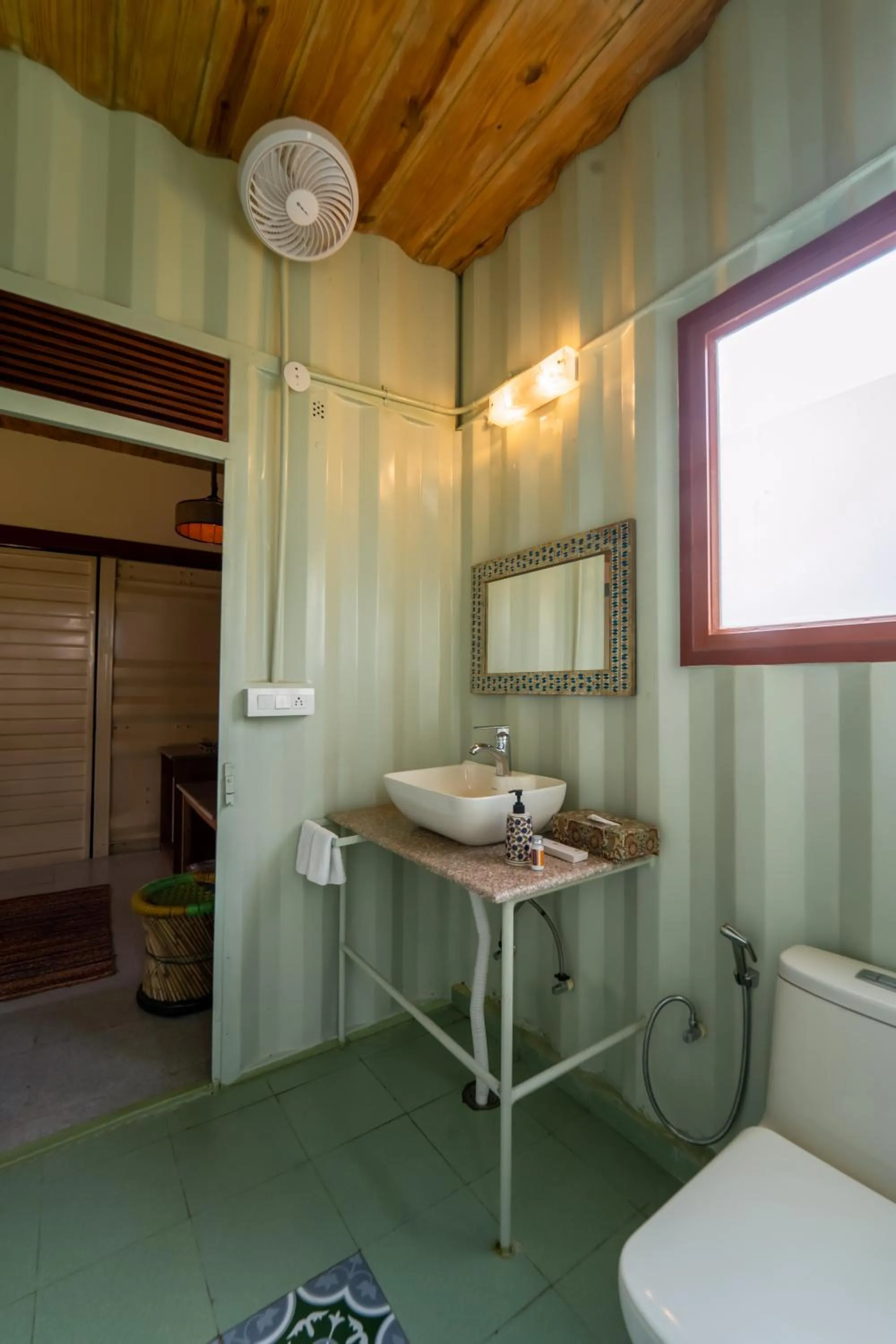 Bathroom in Tree of Life Ecotainers Agra