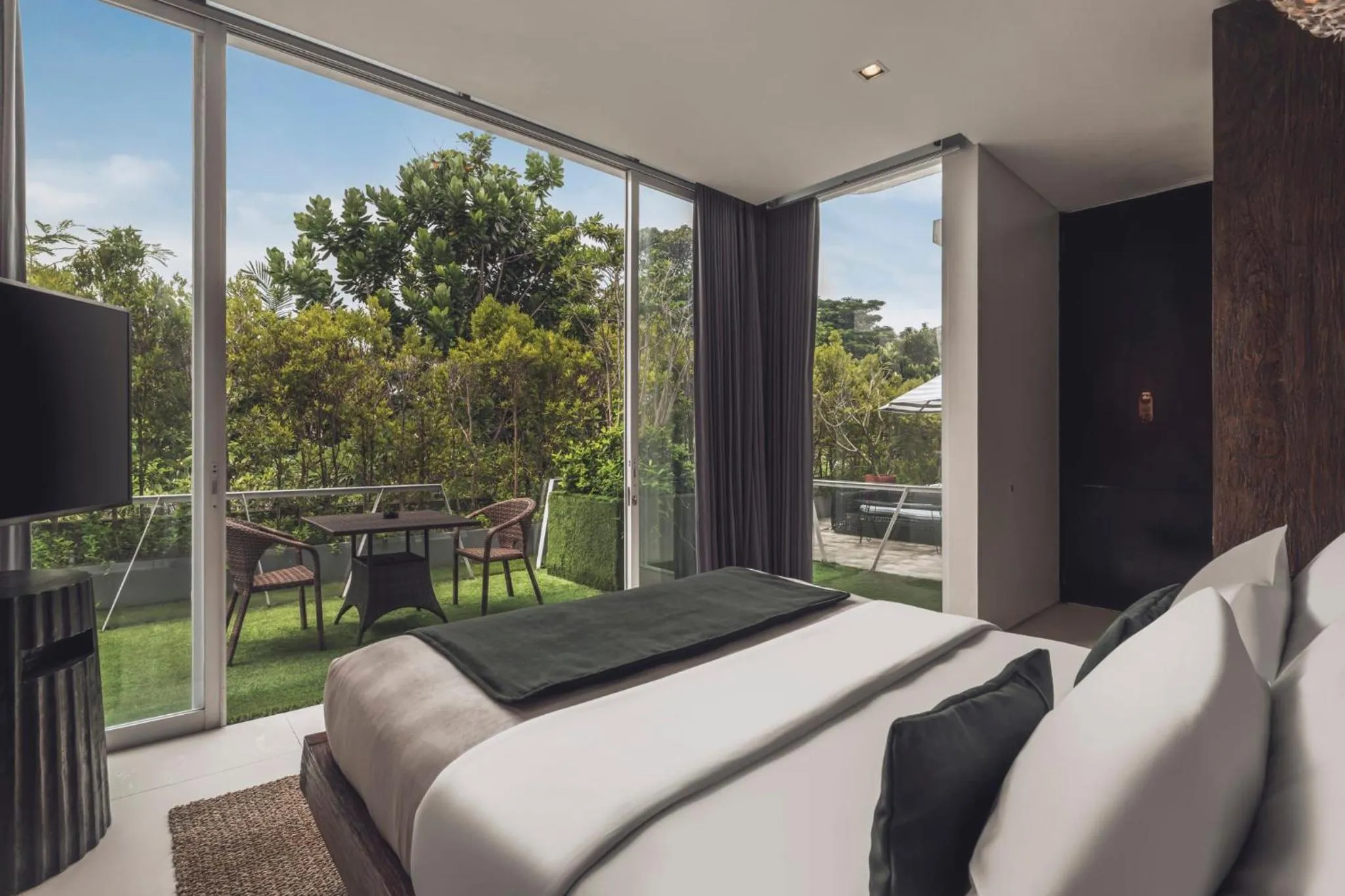 Bed in Monolocale Resort & Spa Seminyak by Ini Vie Hospitality