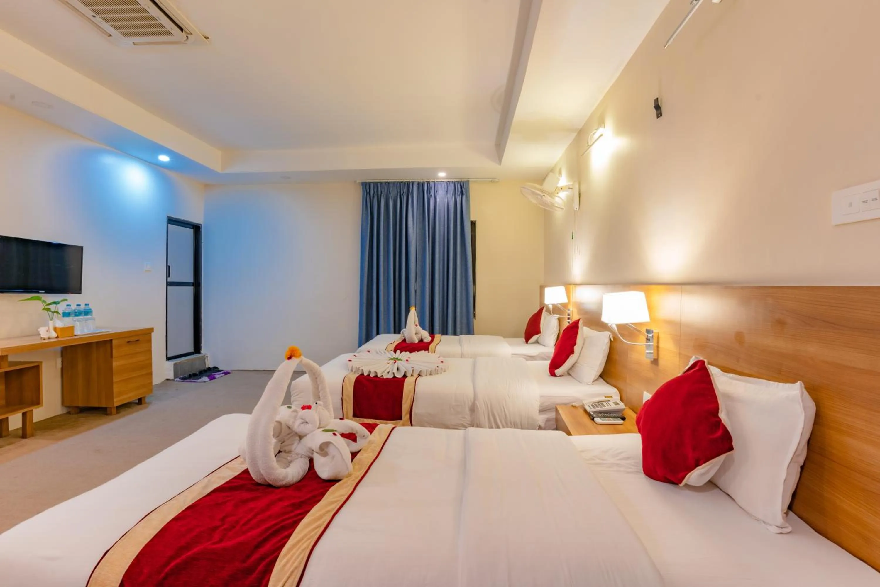 Bed in Siddhartha Resort, Chisapani