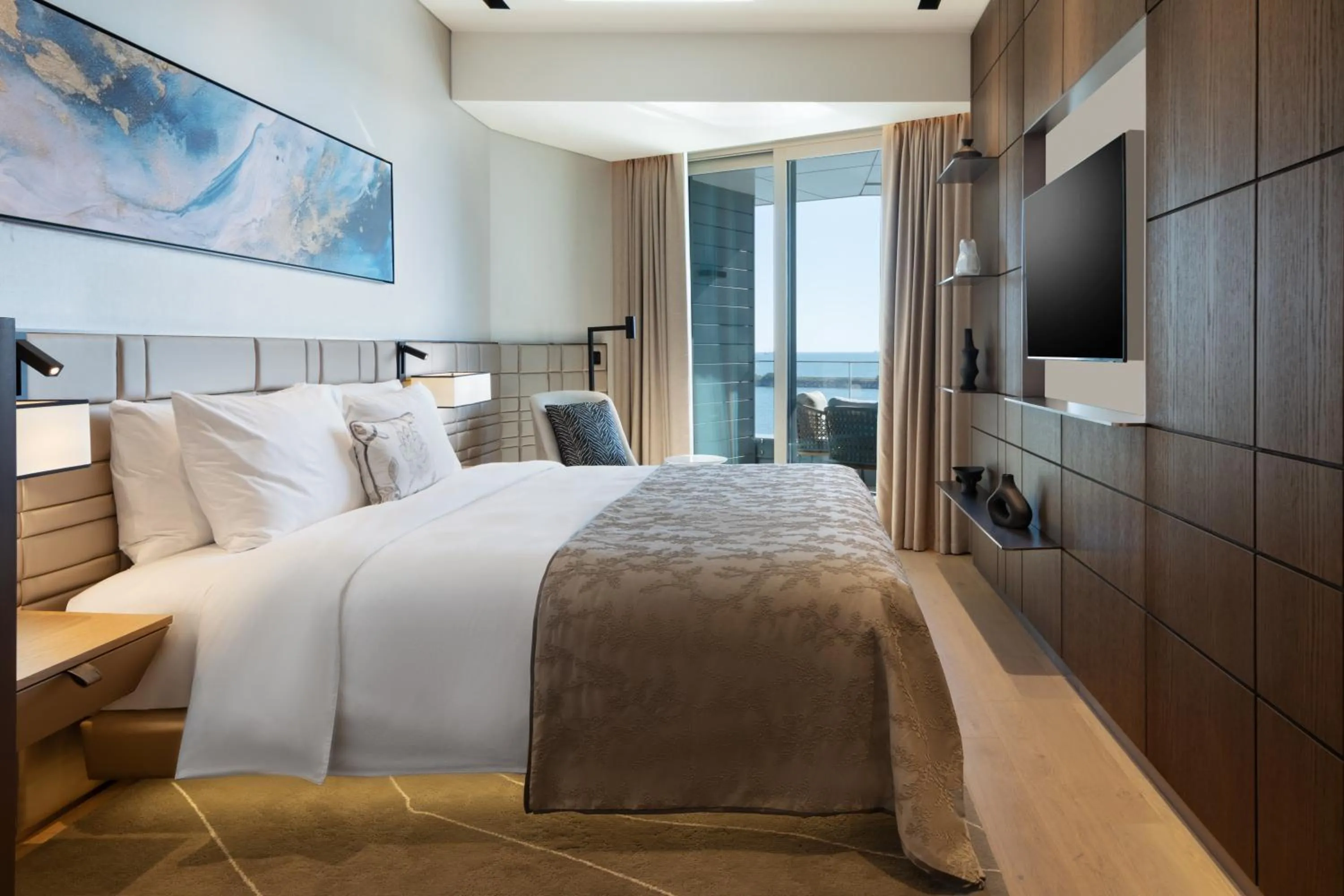 Bed in JW Marriott Hotel Istanbul Marmara Sea