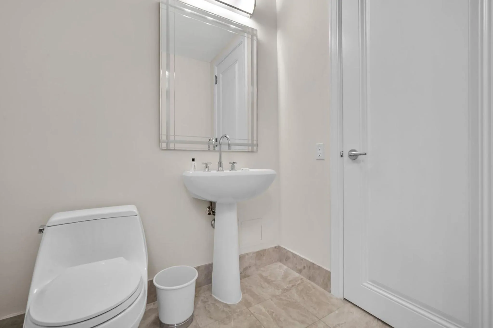 Toilet in 2 Bedroom OR King Studio Suites Four Seasons Hotel Miami Free Wi-Fi & Free Parking