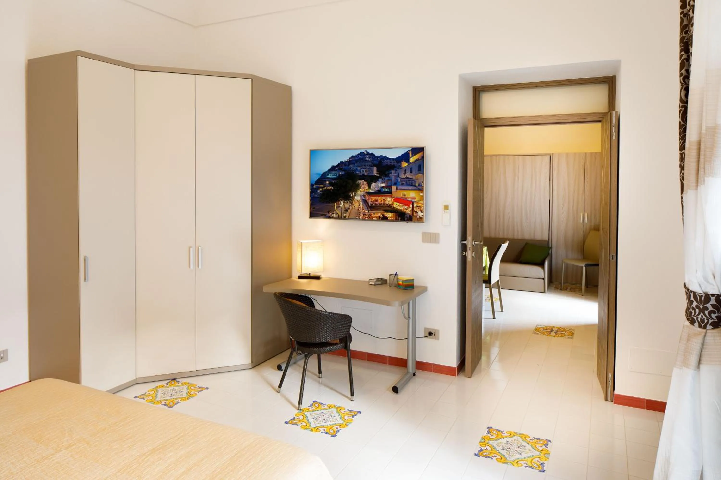 TV and multimedia, Bed in YourHome - Relais Il Sogno di Positano