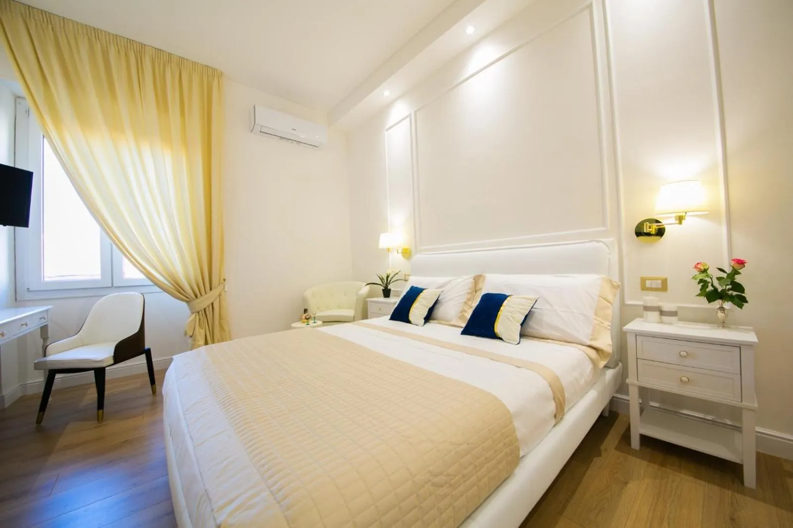 Photo of the whole room, Bed in Viale Italia Boutique Rooms