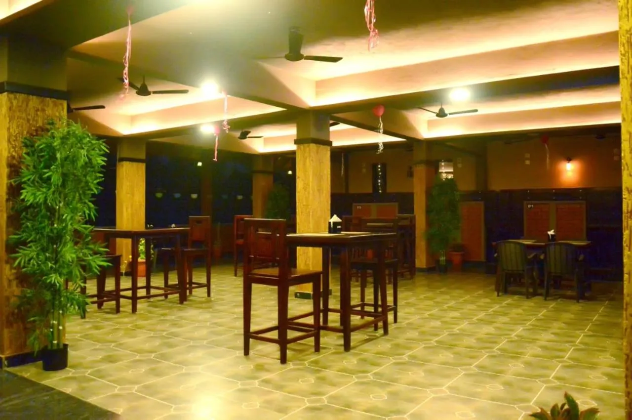 Restaurant/places to eat in HOTEL SOUTHERN HERITAGE