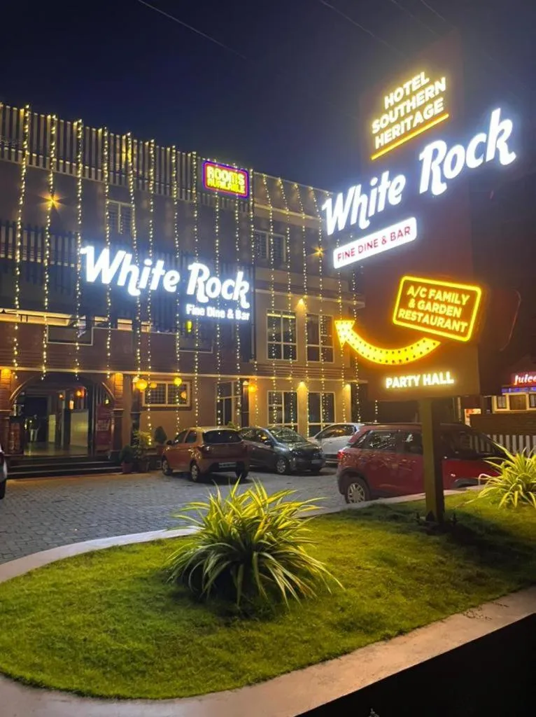 Parking in HOTEL SOUTHERN HERITAGE