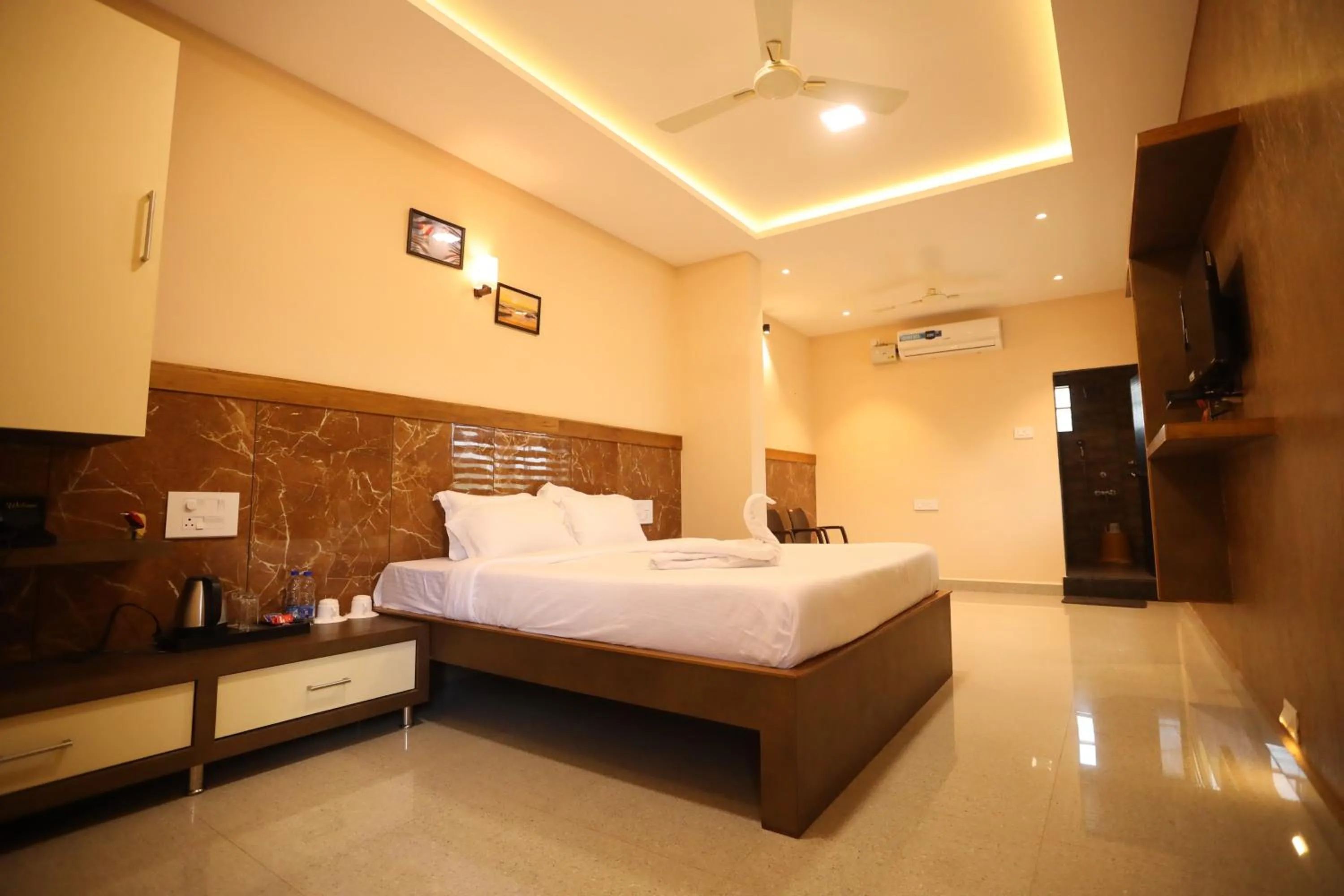 Bed in HOTEL SOUTHERN HERITAGE