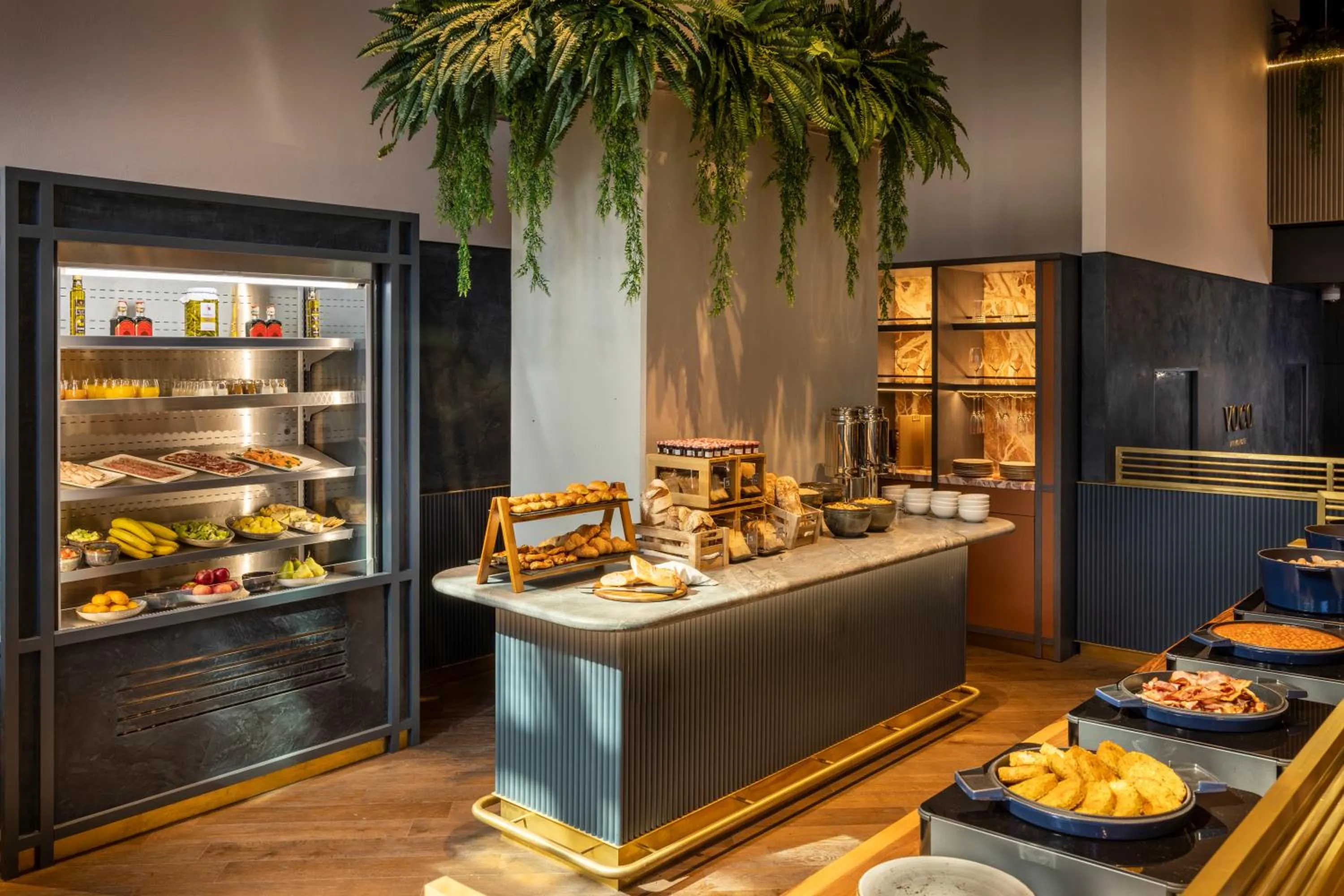 Breakfast in voco Auckland City Centre by IHG