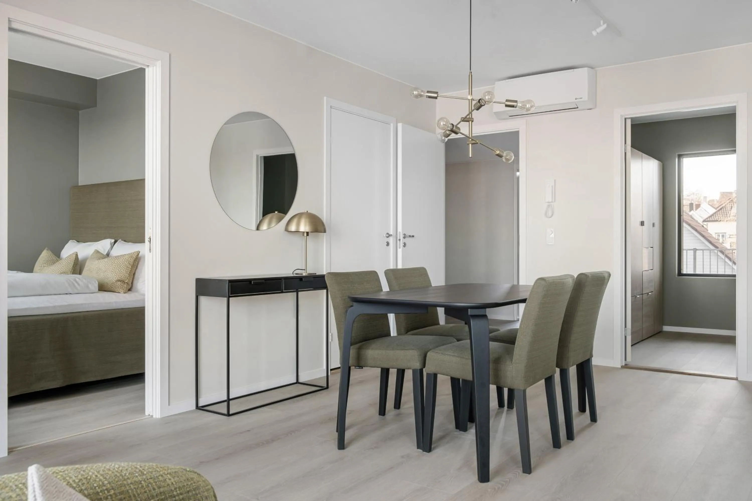 Dining area, Bed in VANDER - Pedersgata