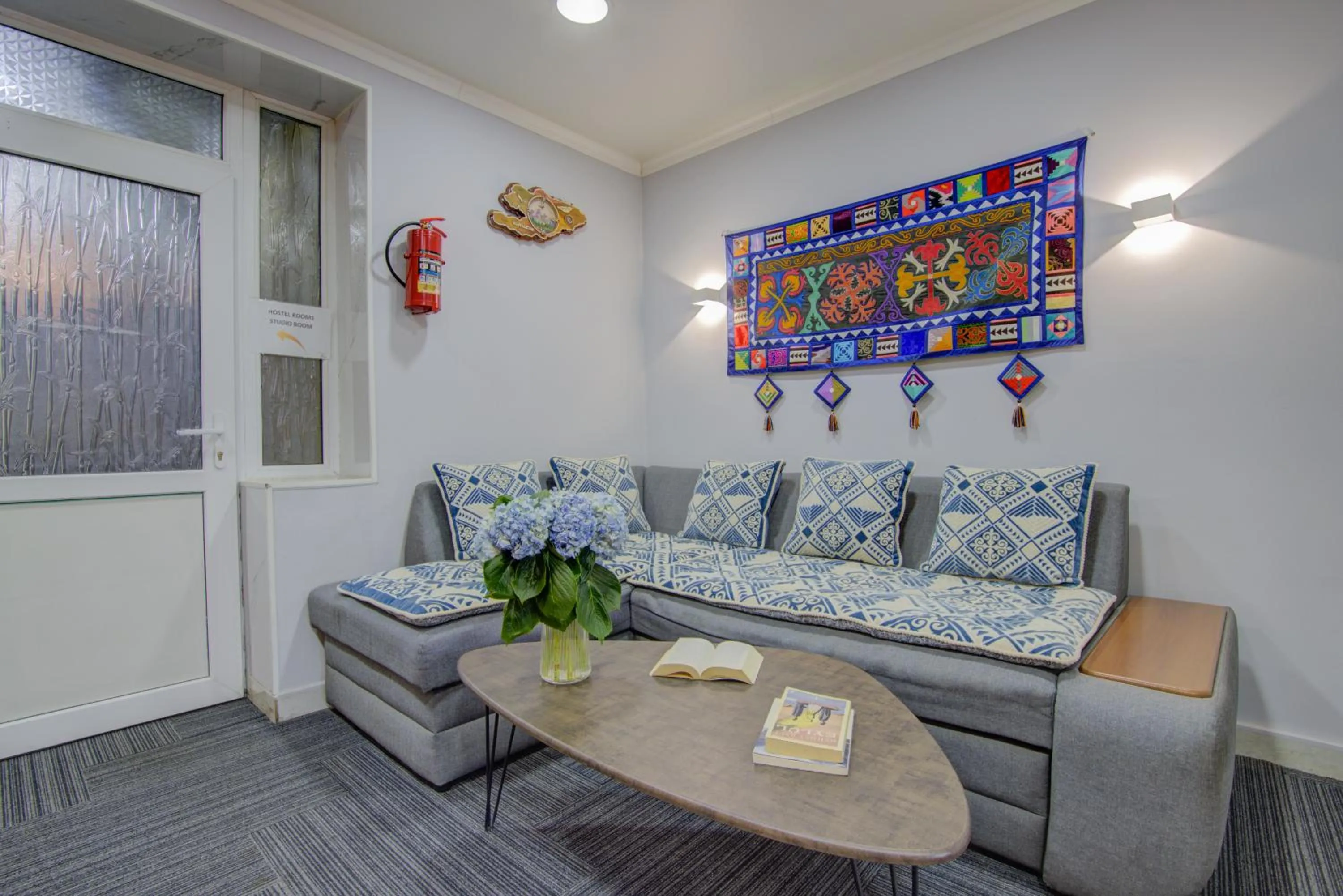 Communal lounge/ TV room in Viva Hotel