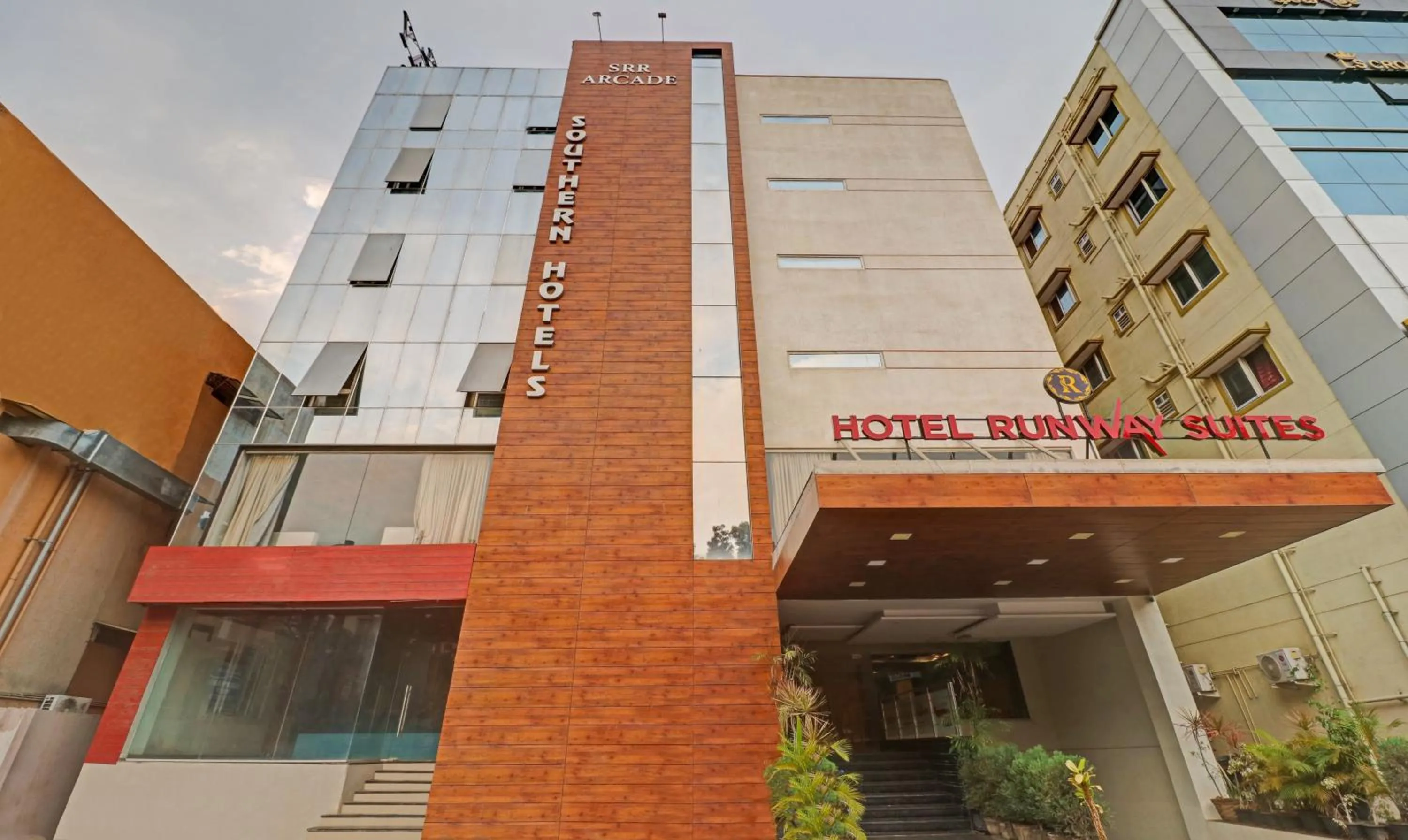 Facade/entrance in Treebo Premium Runway Suites, Marathahalli