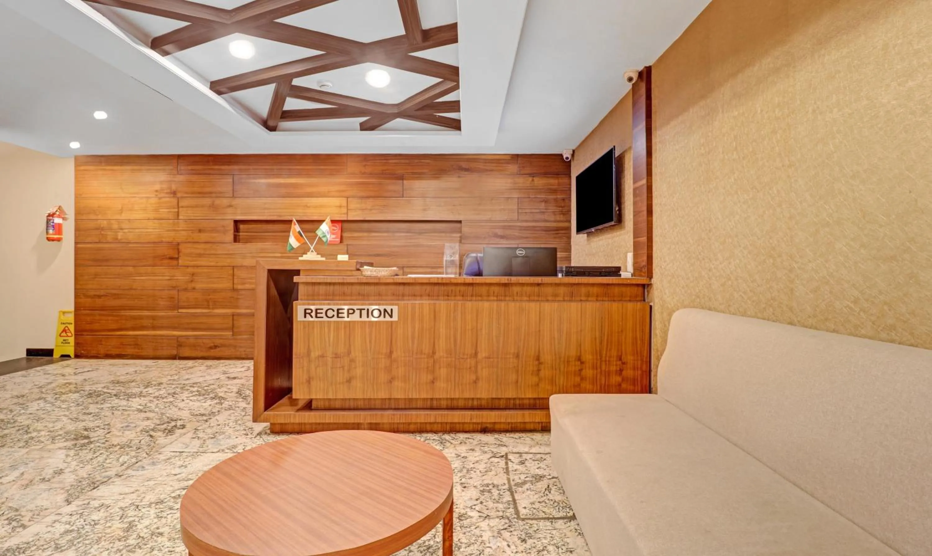 Lobby or reception in Treebo Premium Runway Suites, Marathahalli