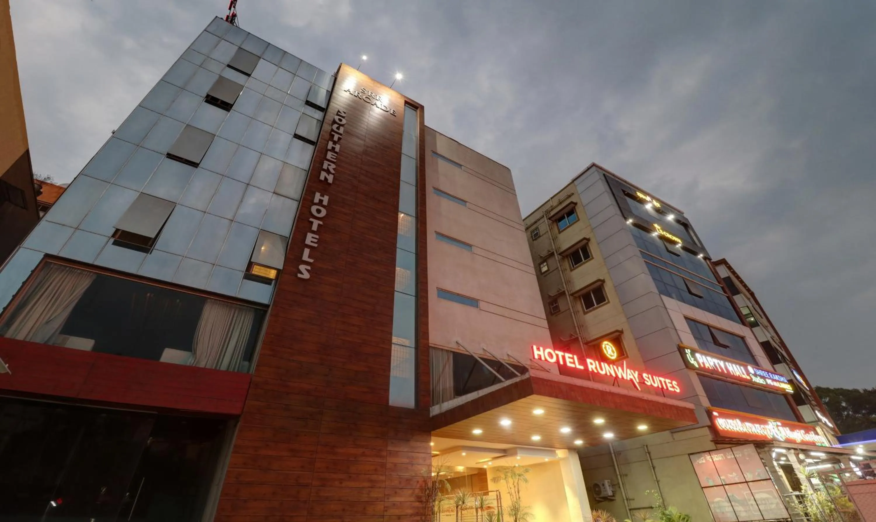 Facade/entrance in Treebo Premium Runway Suites, Marathahalli