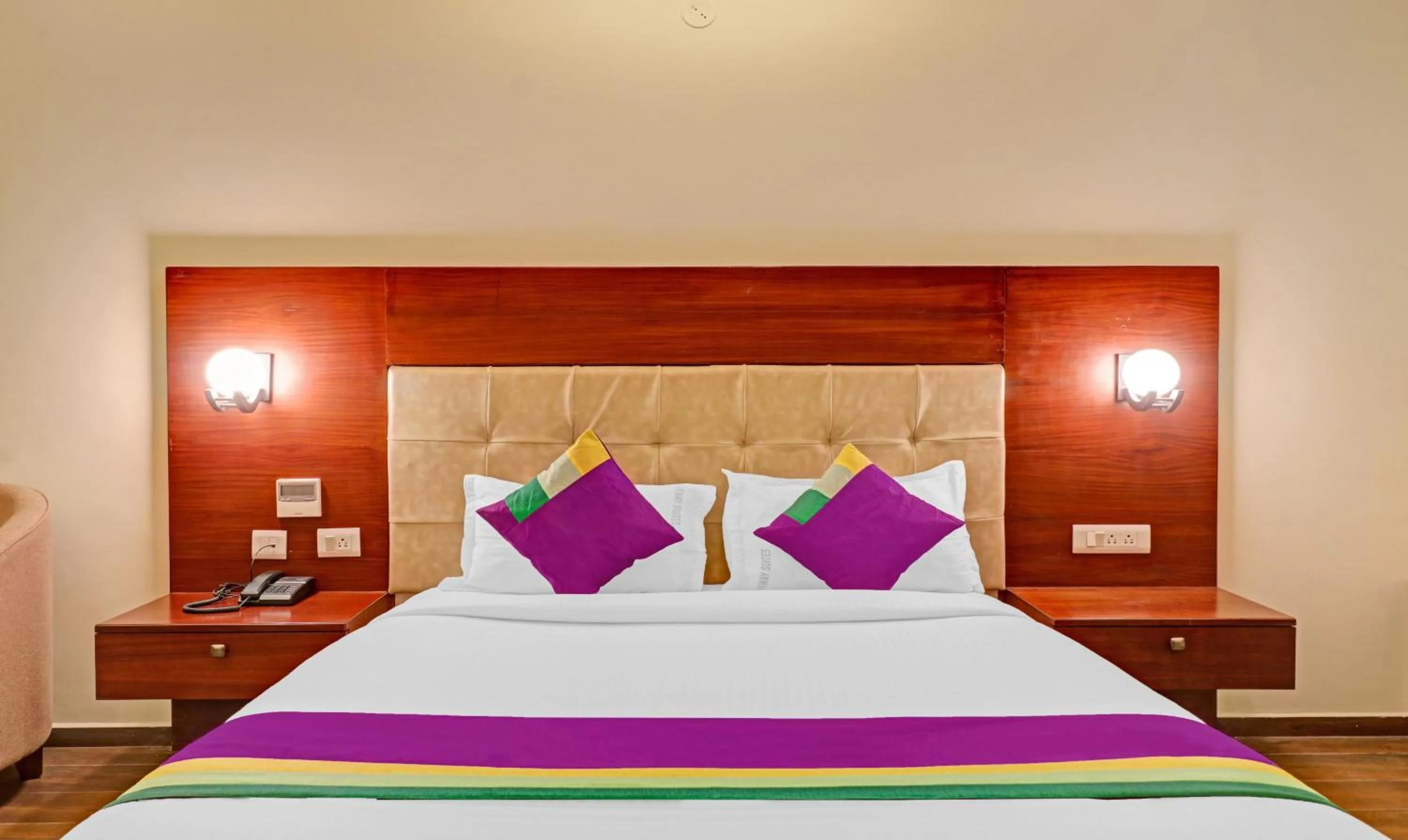 Bedroom, Bed in Treebo Premium Runway Suites, Marathahalli