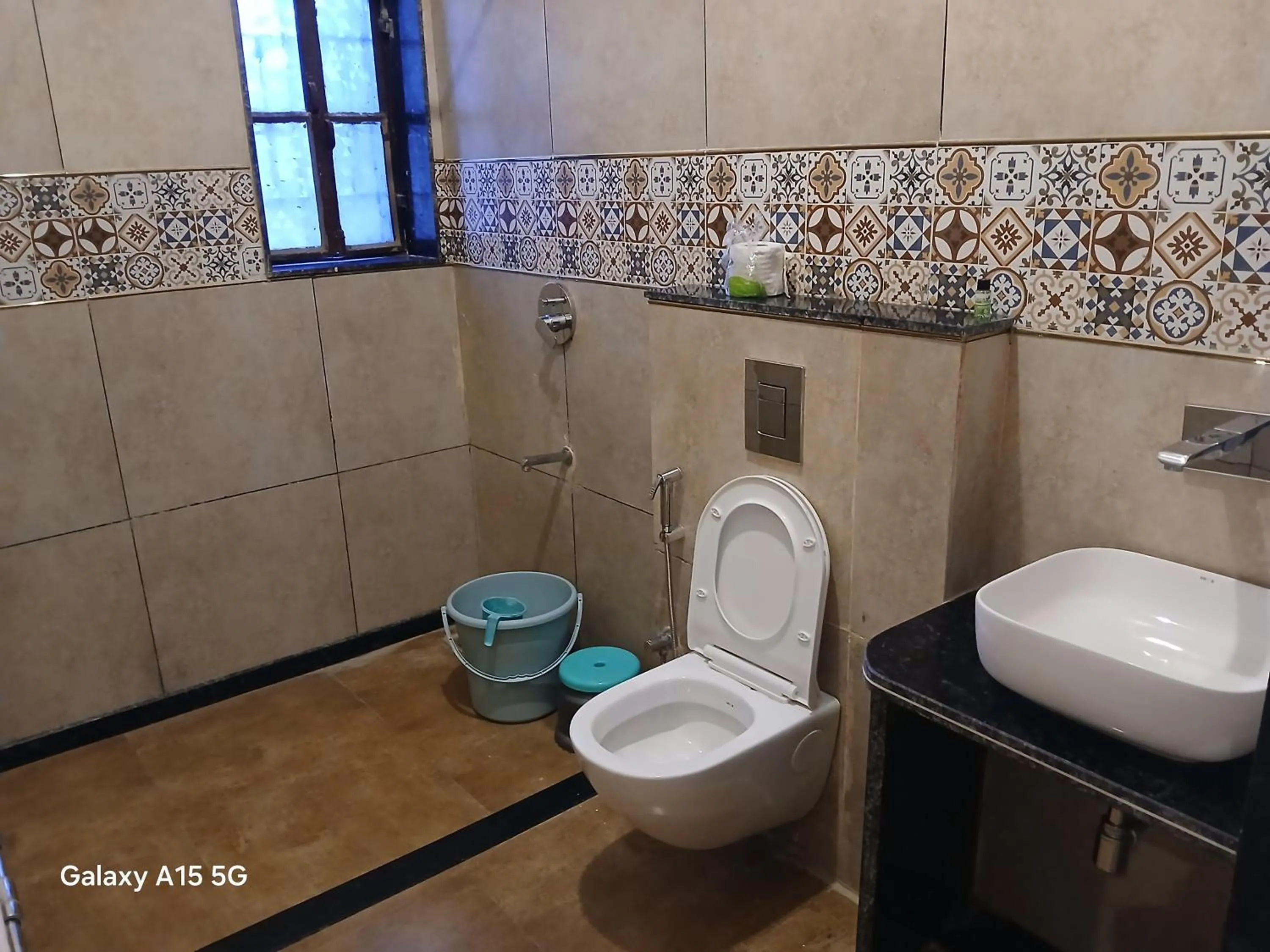 Toilet in Green Park Resort